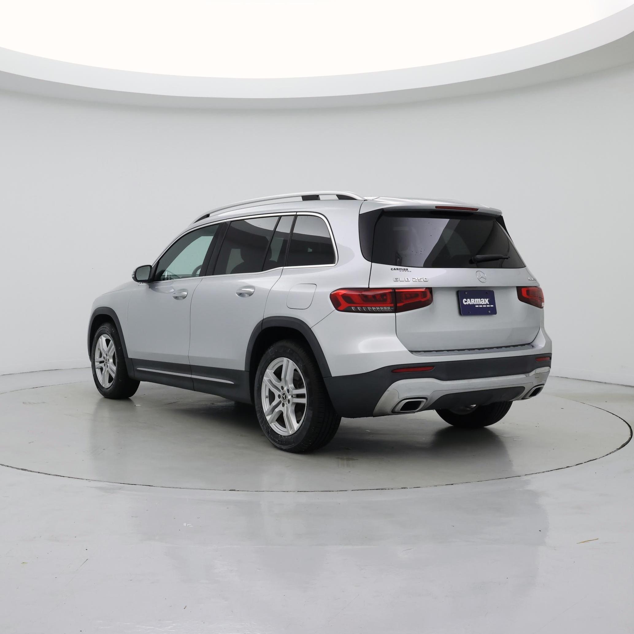 Thumbnail: 2020 Mercedes-Benz GLB - 2