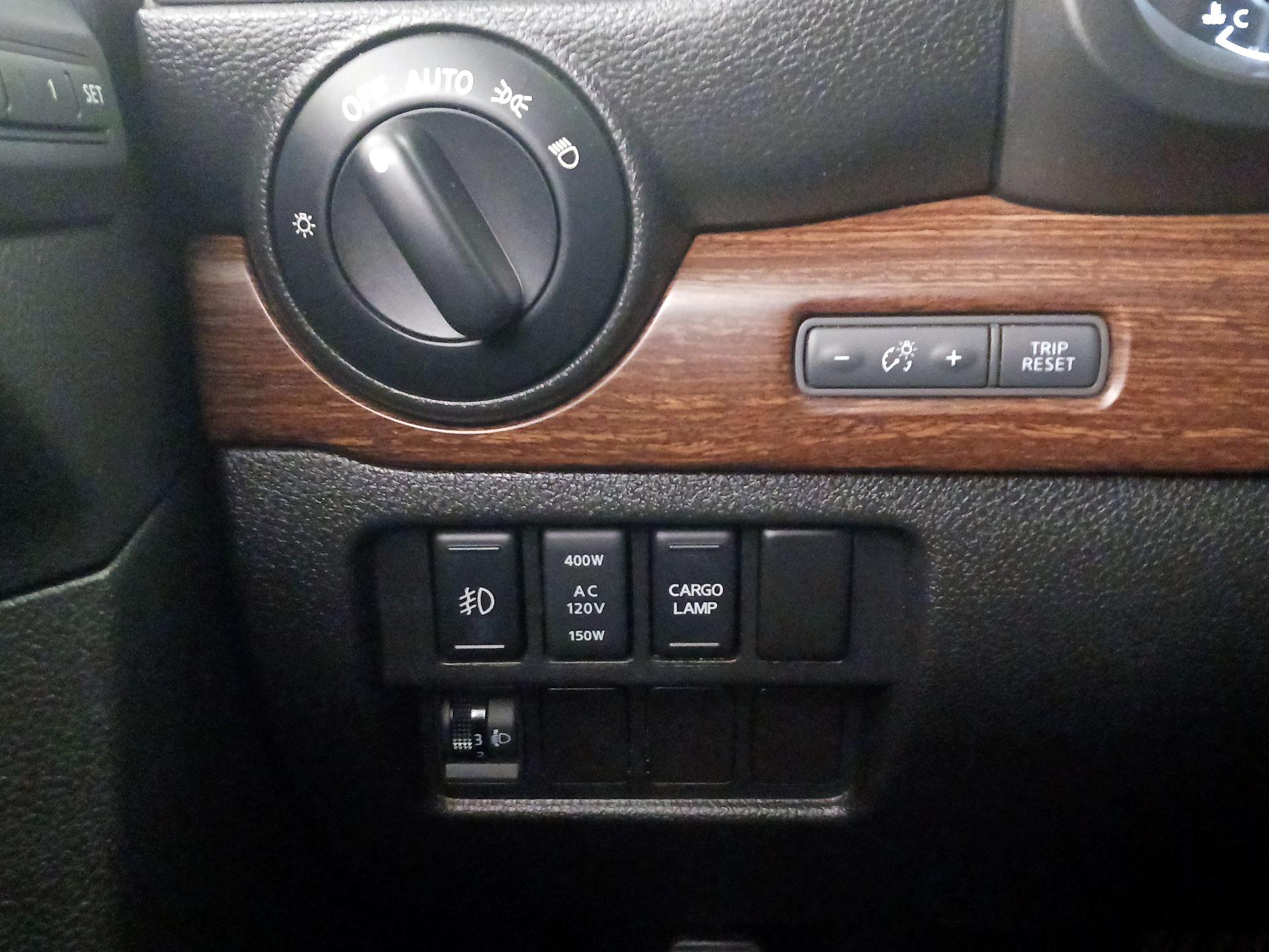 Thumbnail: 2016 Nissan Titan - 13