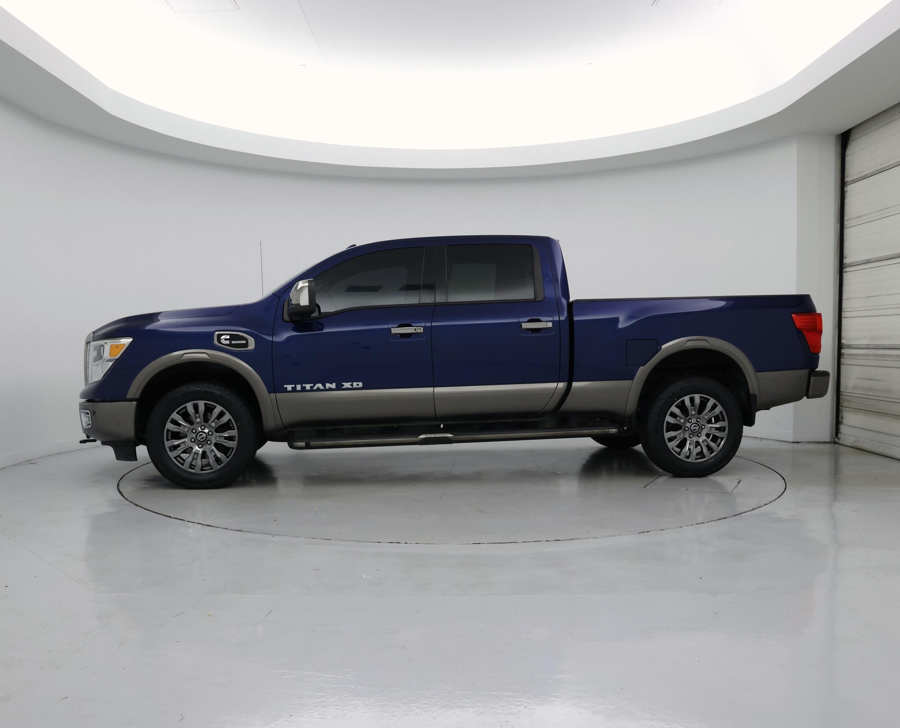 Thumbnail: 2016 Nissan Titan - 3