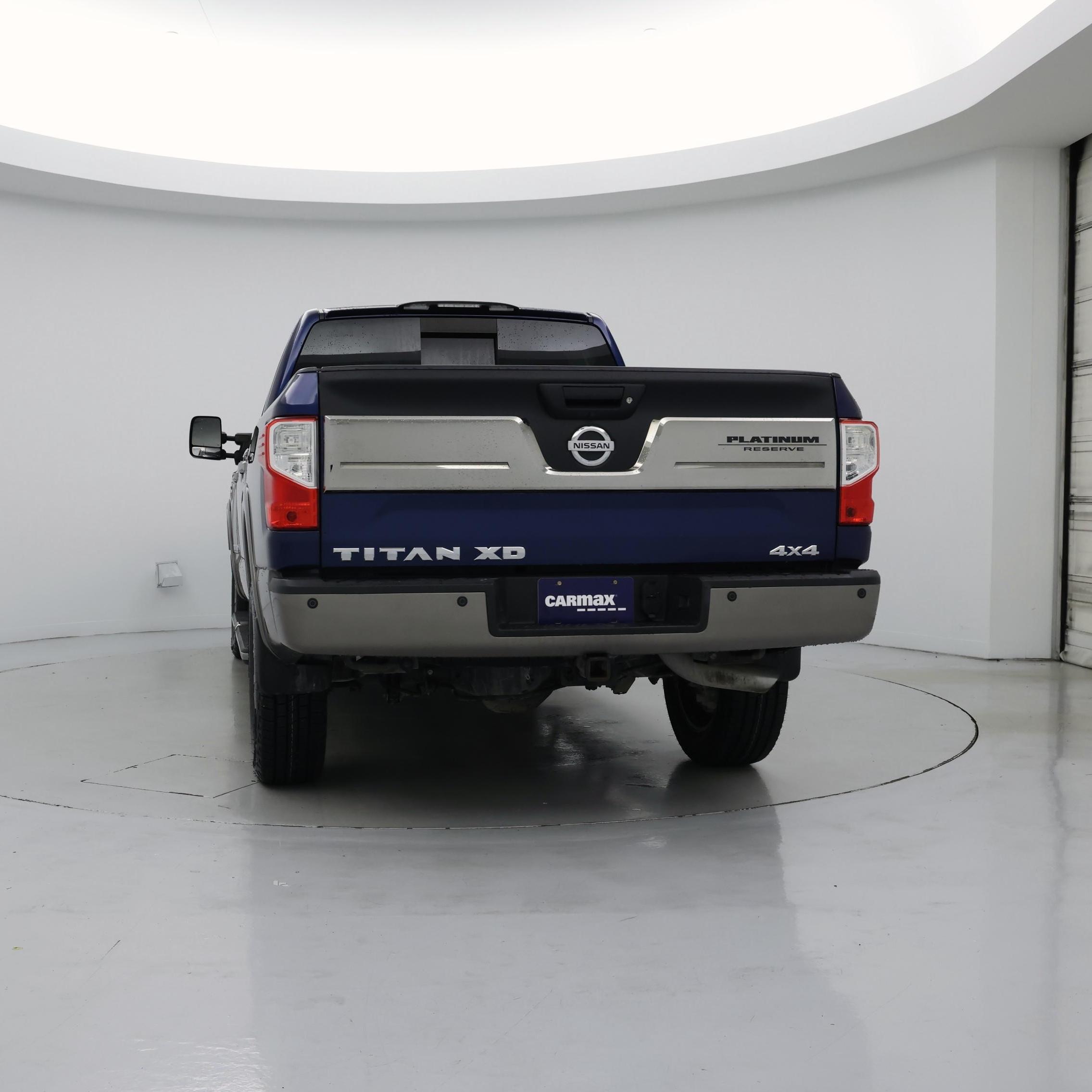 Thumbnail: 2016 Nissan Titan - 6
