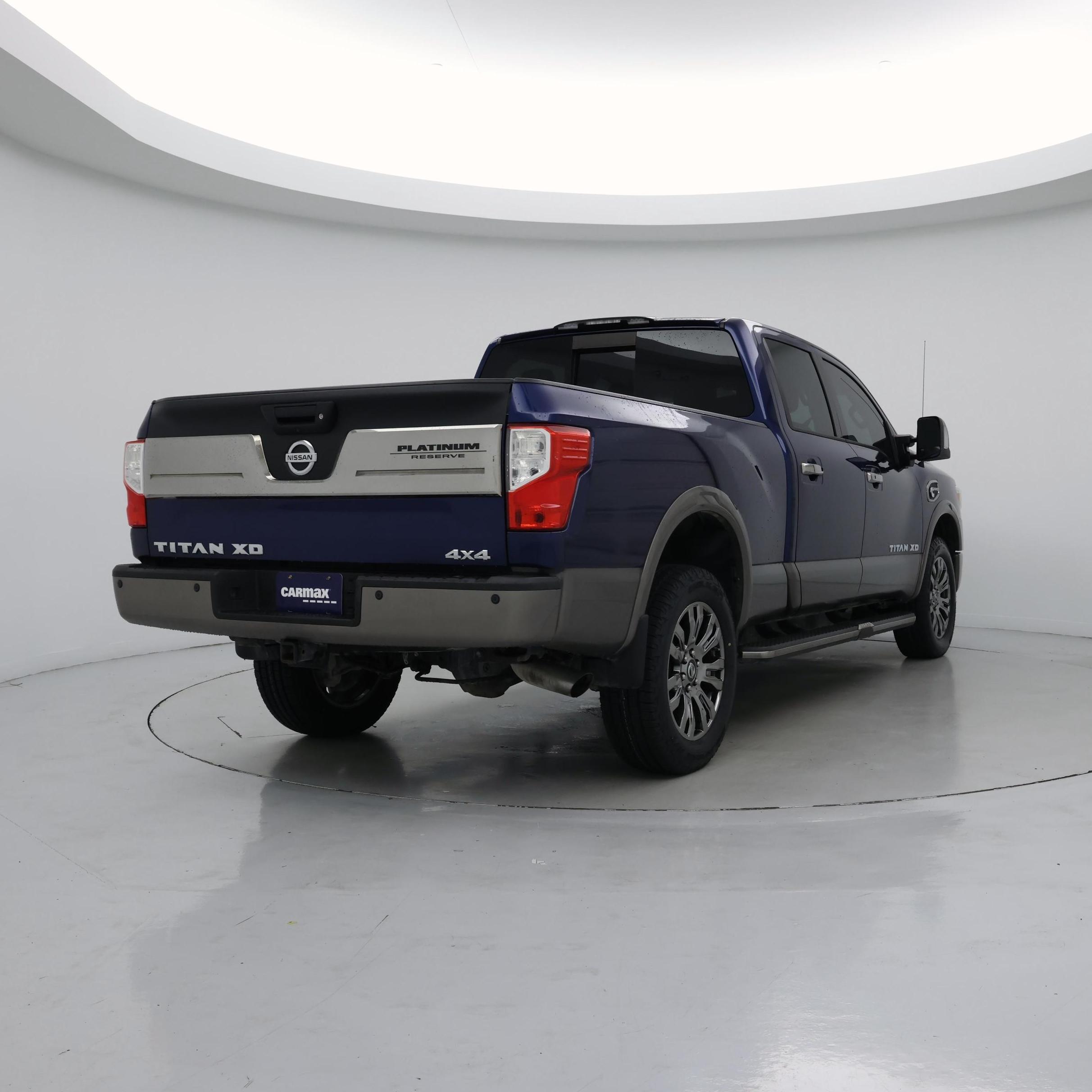 Thumbnail: 2016 Nissan Titan - 8