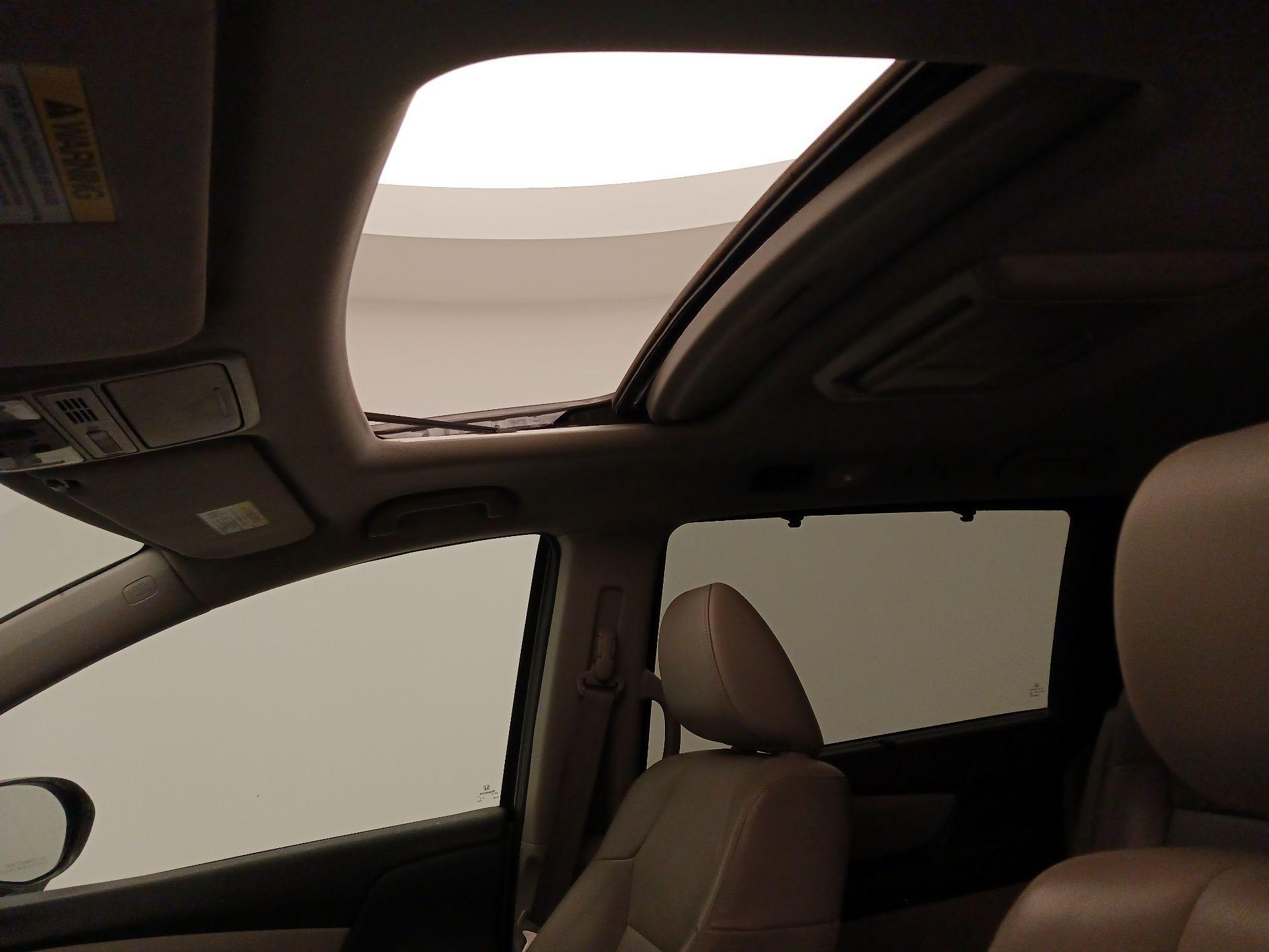 Thumbnail: 2015 Honda Odyssey - 19