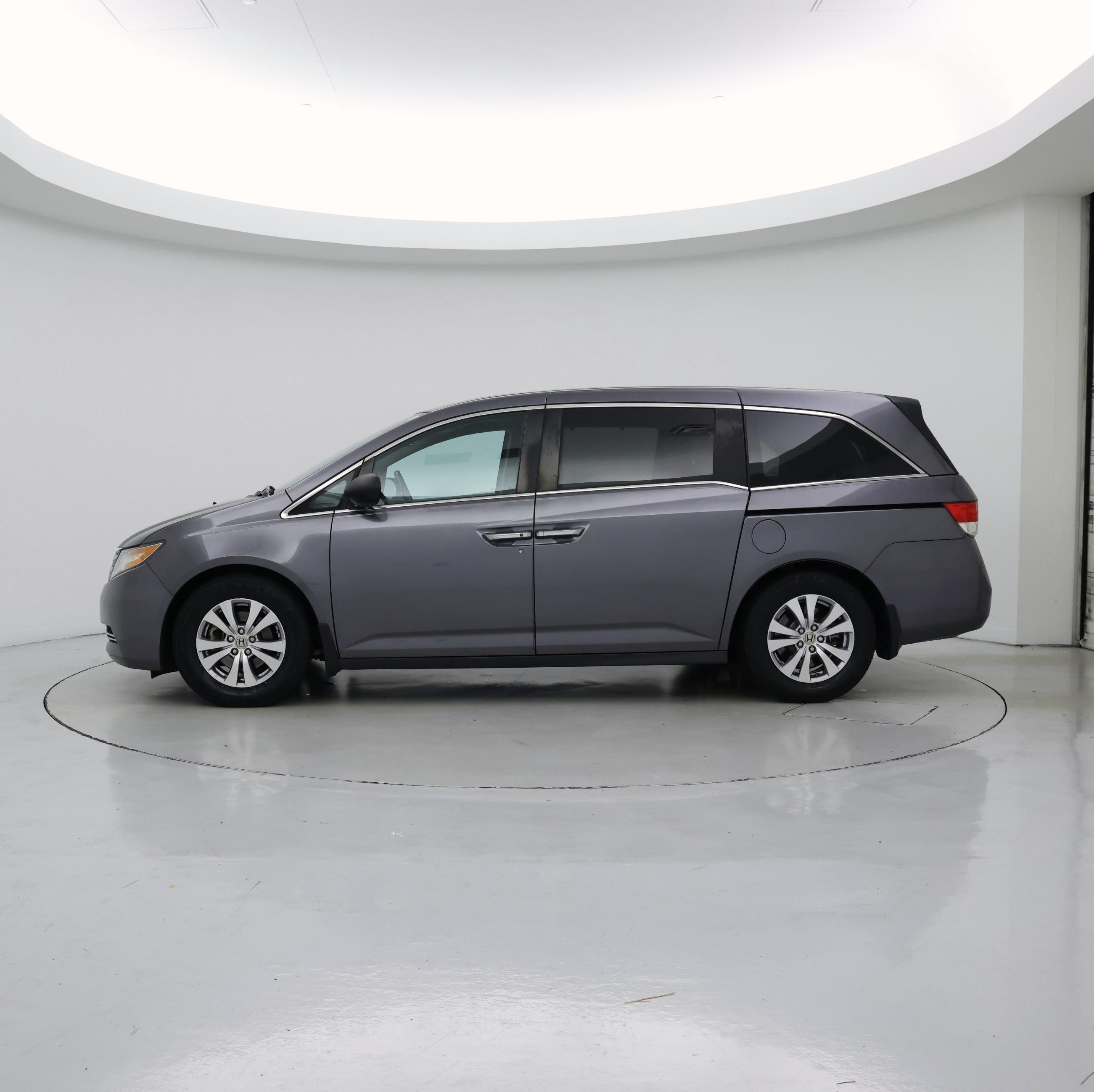 Thumbnail: 2015 Honda Odyssey - 3