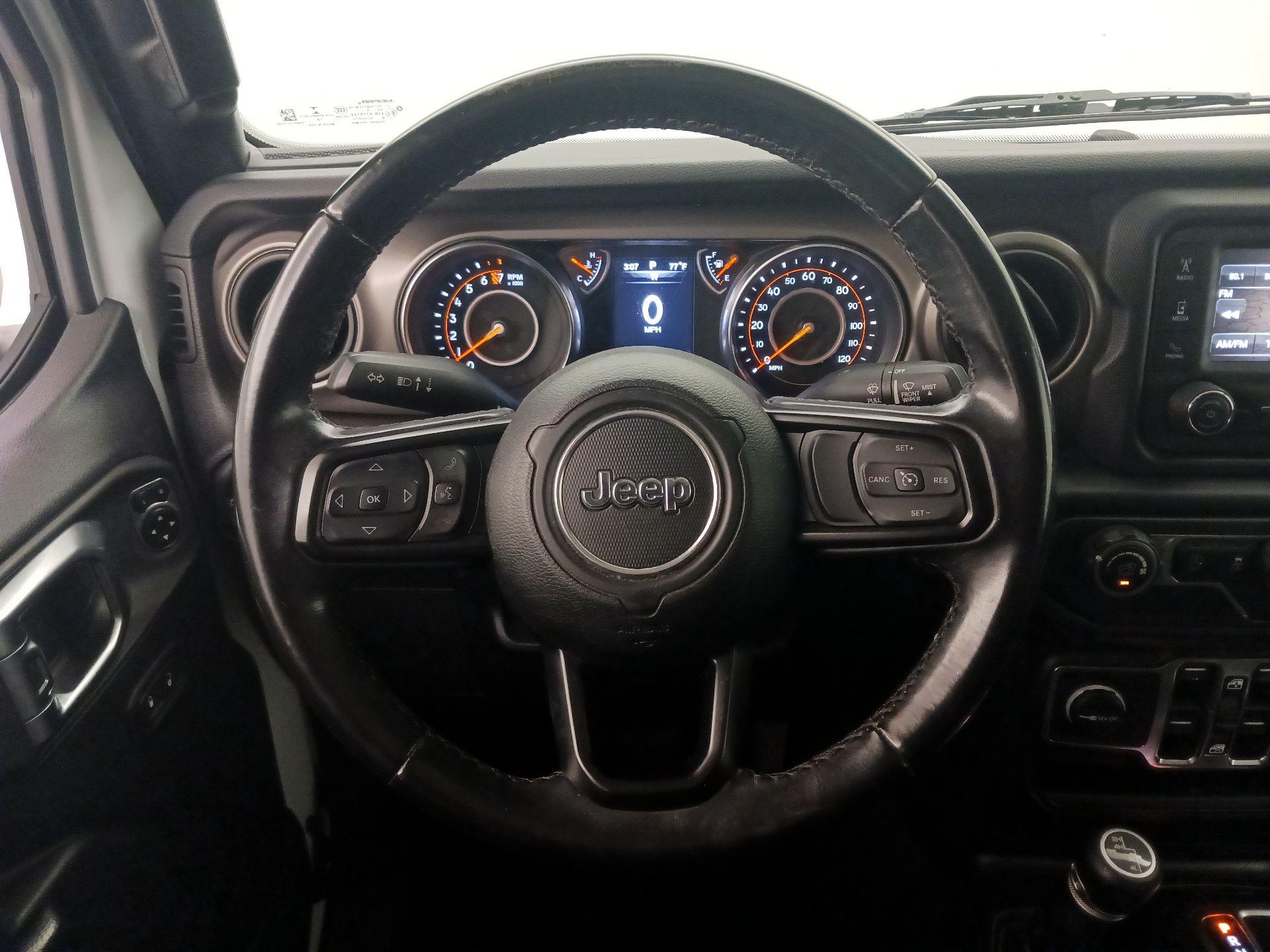 Thumbnail: 2020 Jeep Gladiator - 10