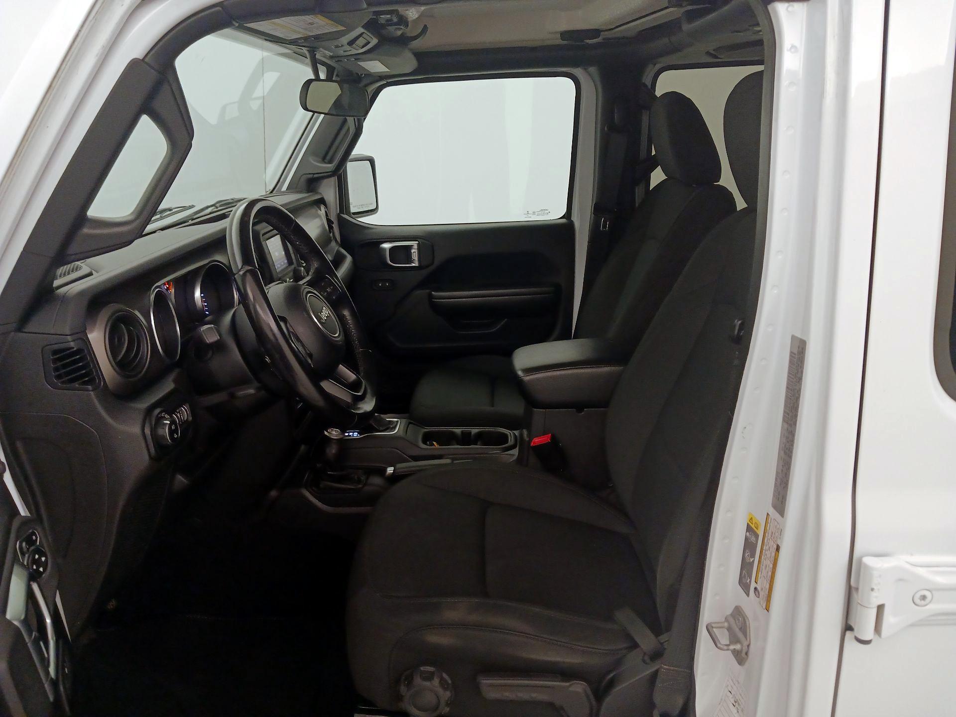 Thumbnail: 2020 Jeep Gladiator - 11
