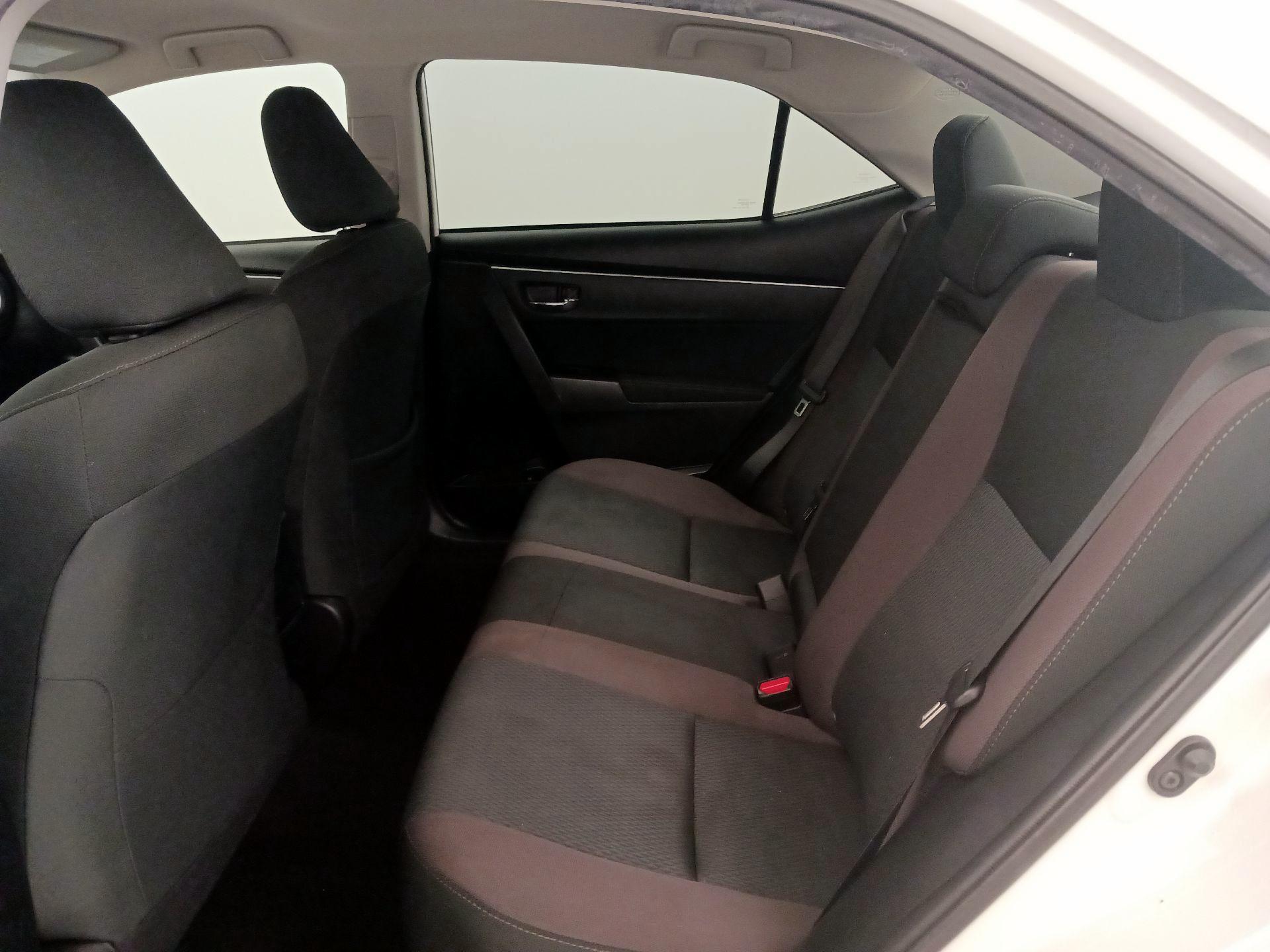 Thumbnail: 2018 Toyota Corolla - 19