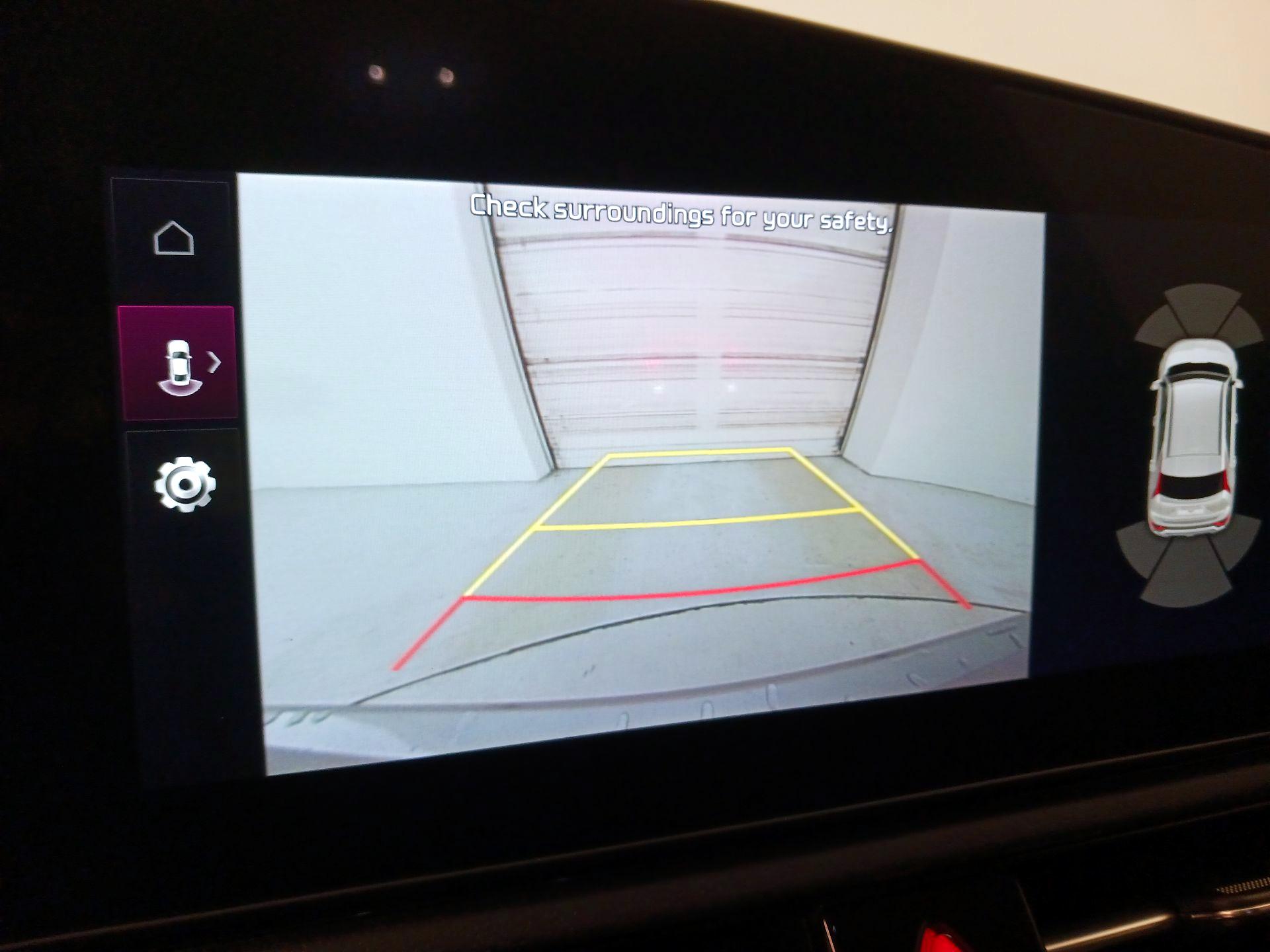 Thumbnail: 2023 Kia Niro - 15