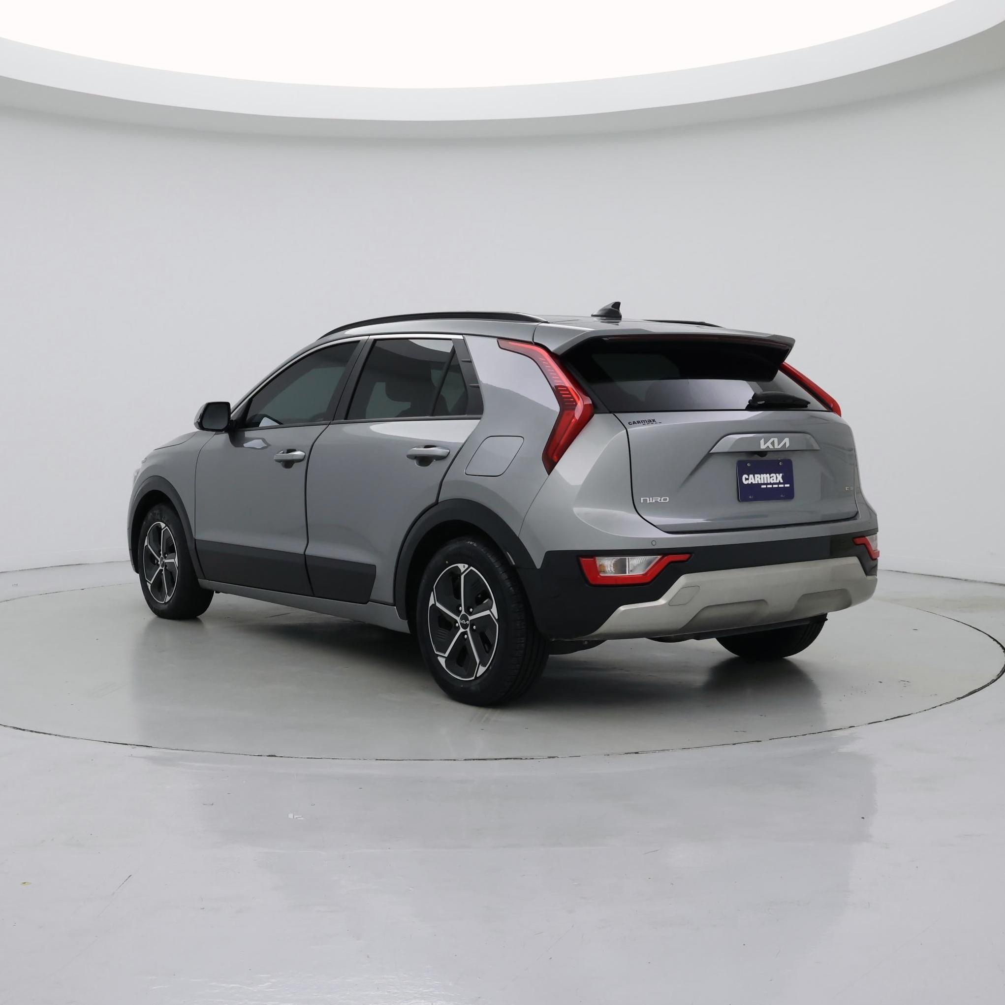 Thumbnail: 2023 Kia Niro - 2