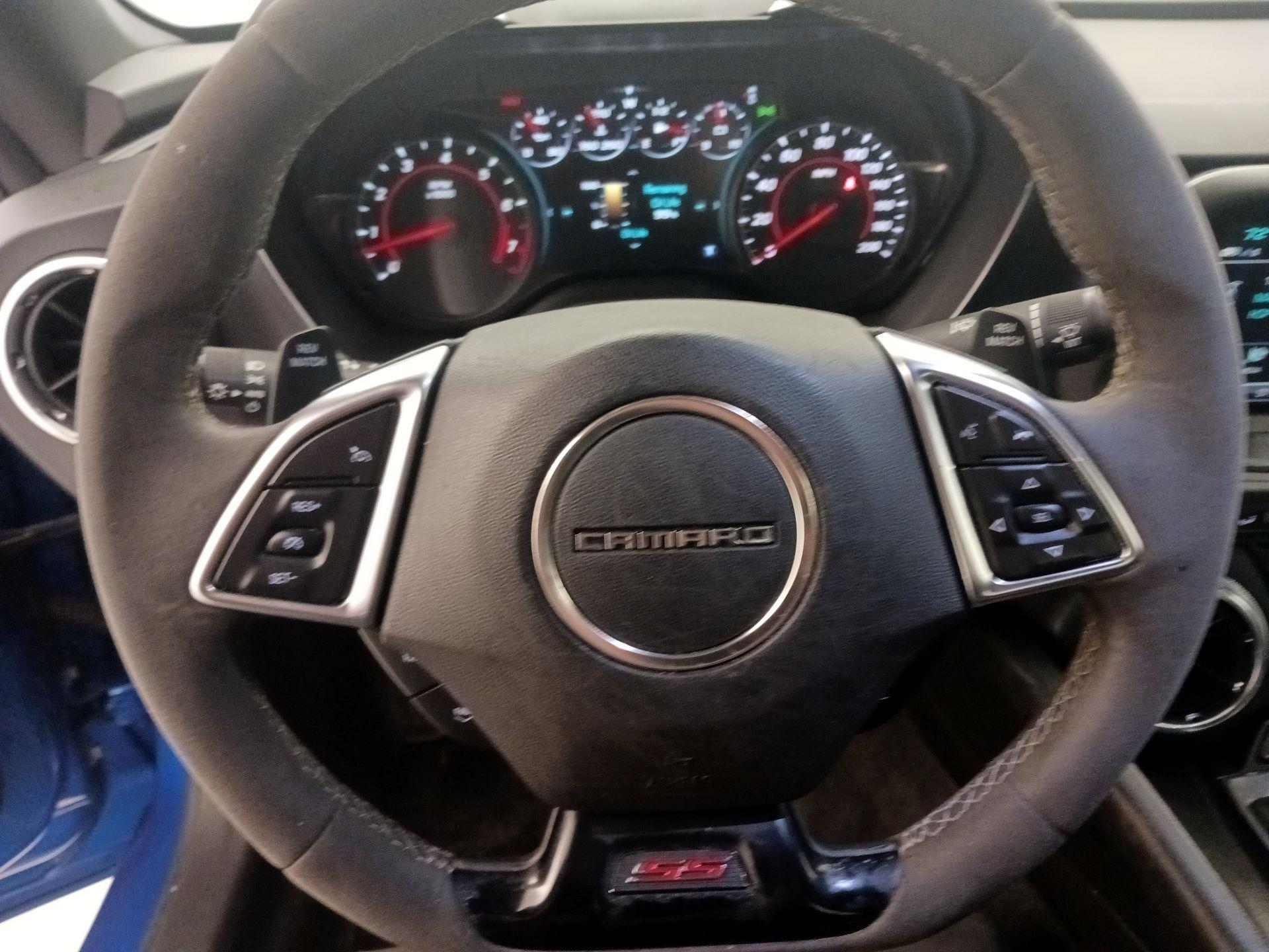 Thumbnail: 2018 Chevrolet Camaro - 10