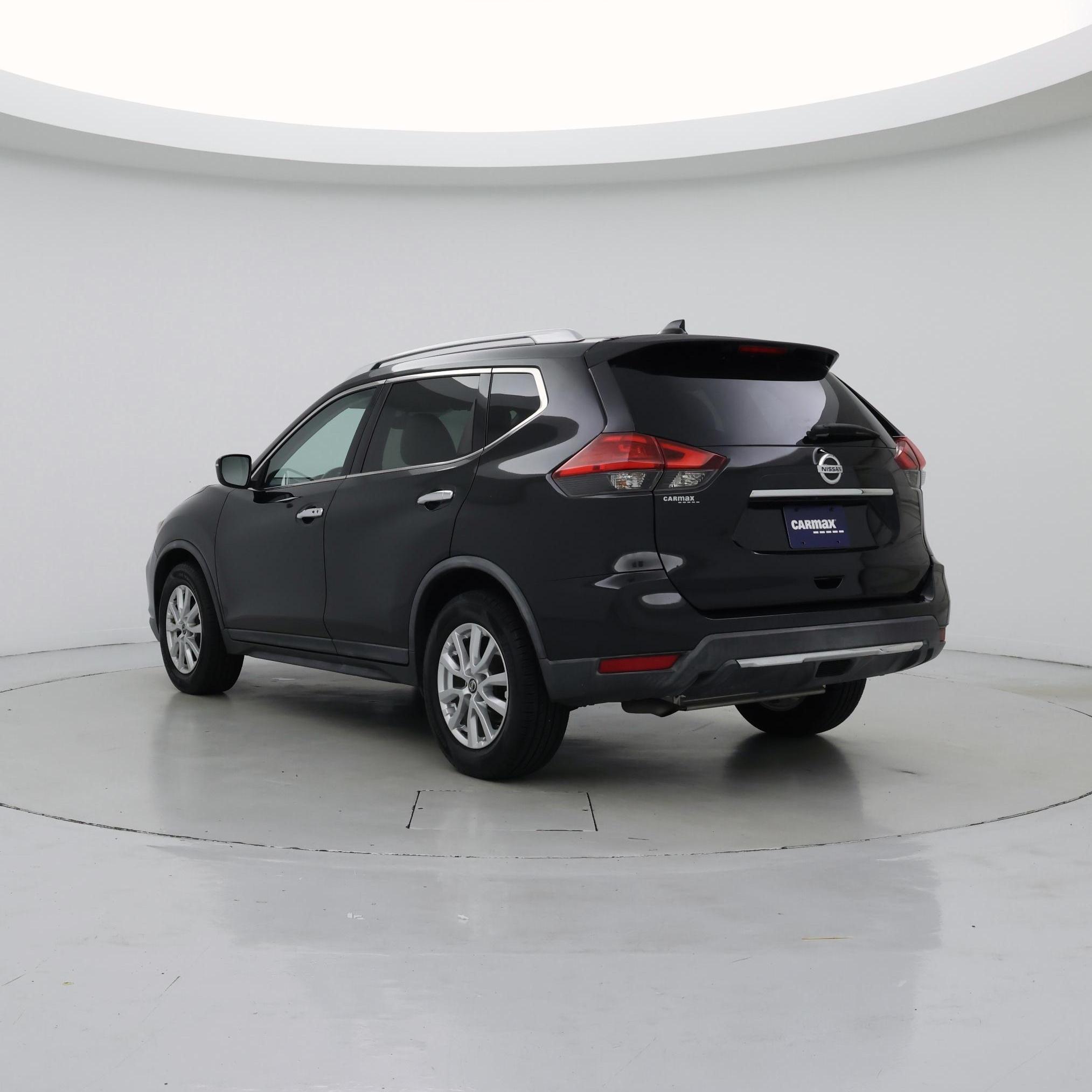 Thumbnail: 2017 Nissan Rogue - 2