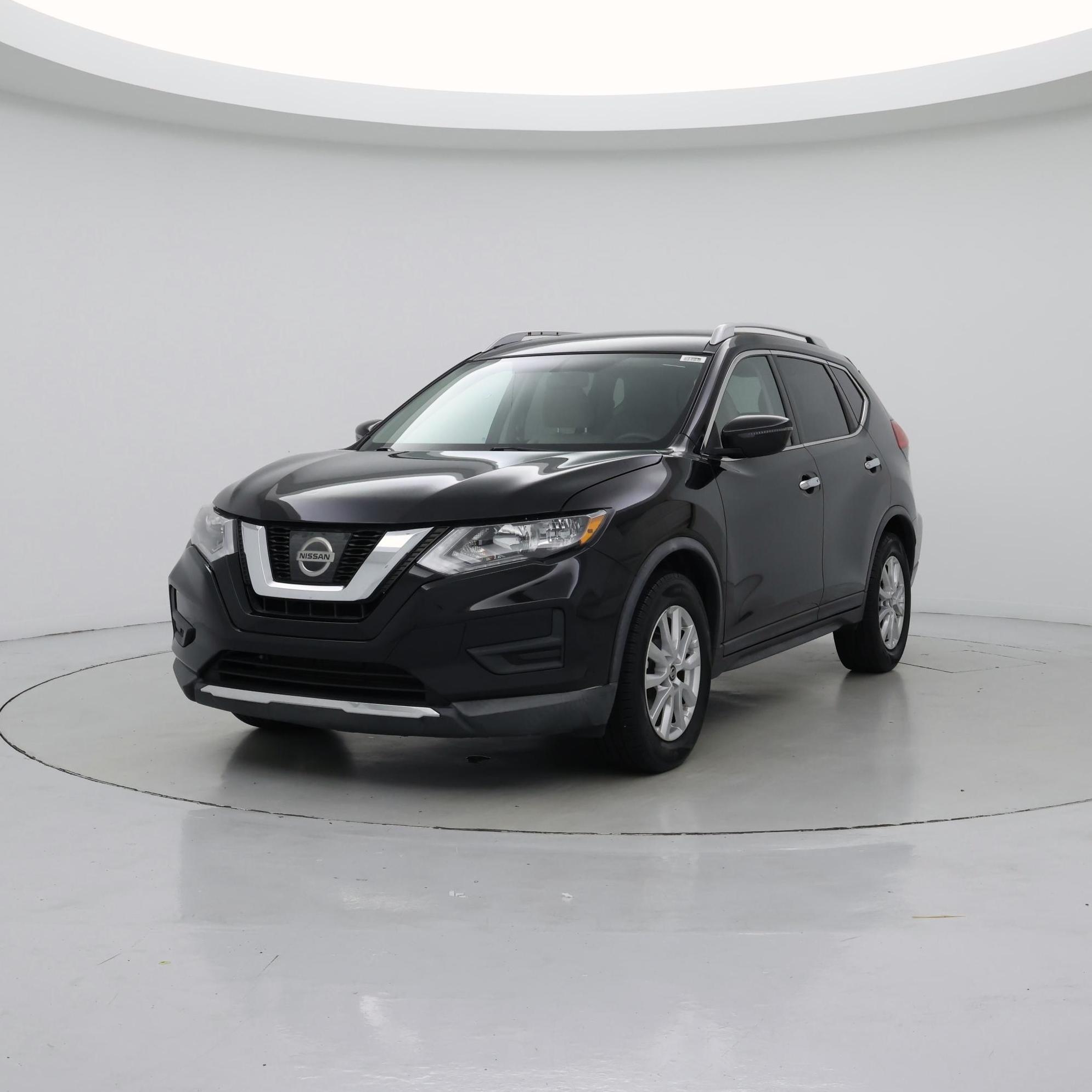 Thumbnail: 2017 Nissan Rogue - 4