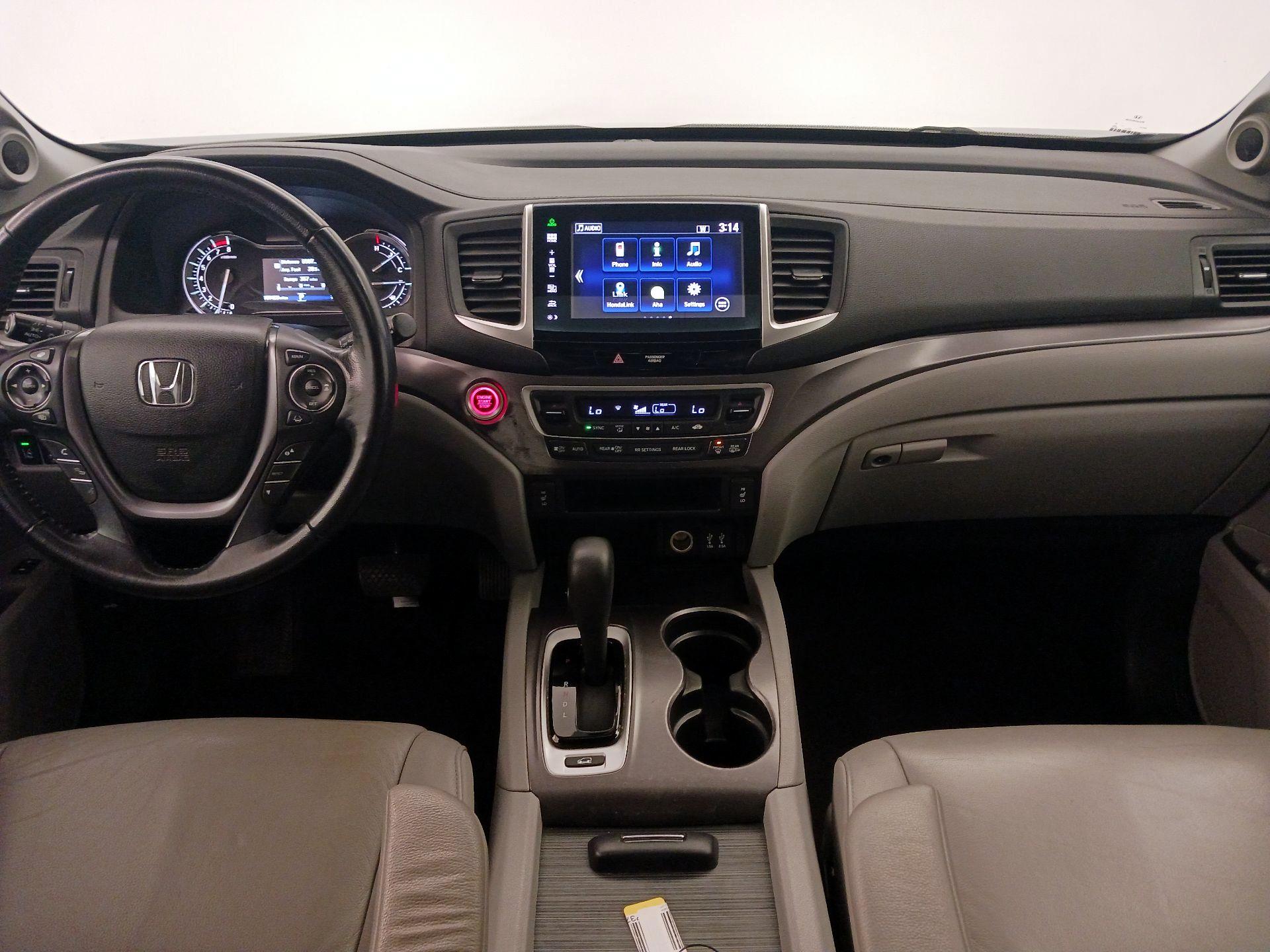 Thumbnail: 2016 Honda Pilot - 9