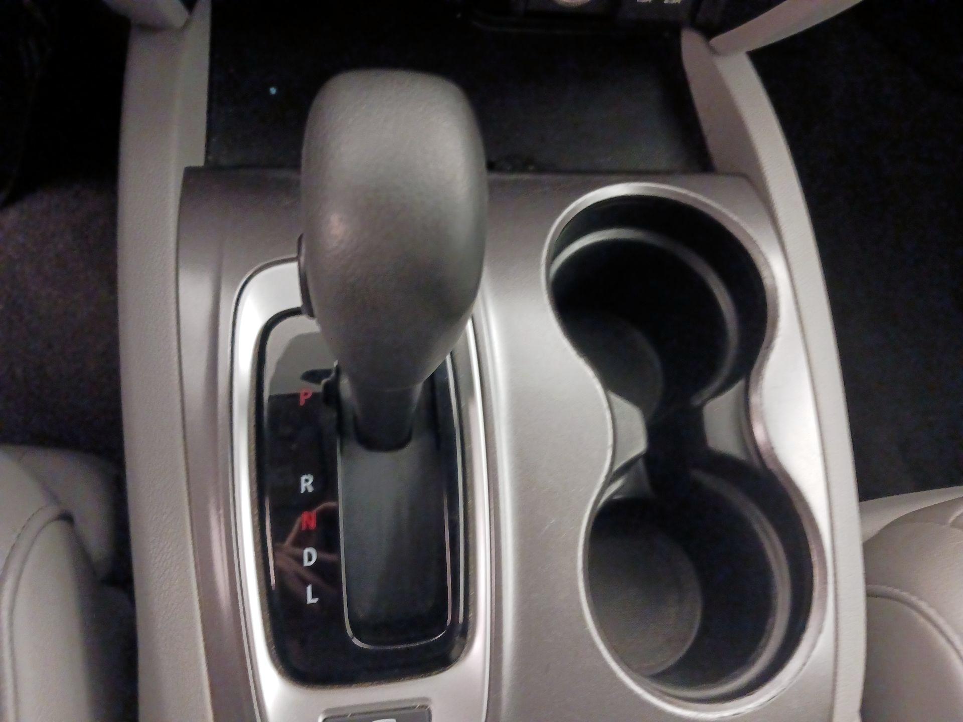 Thumbnail: 2016 Honda Pilot - 17