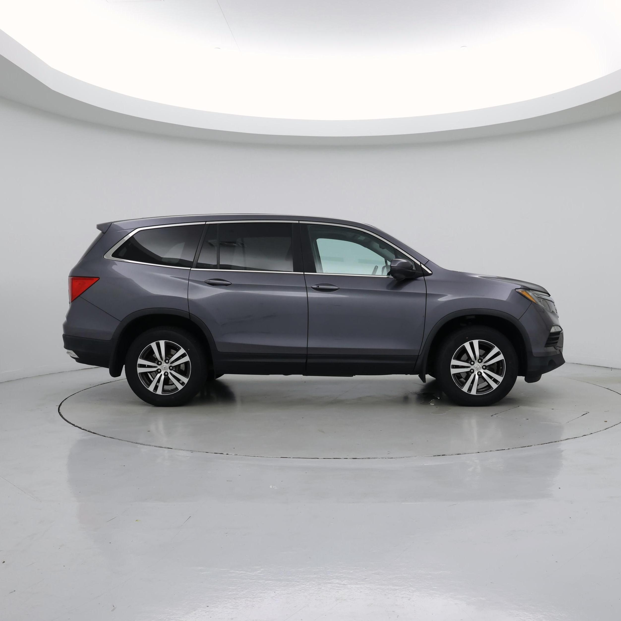 Thumbnail: 2016 Honda Pilot - 7