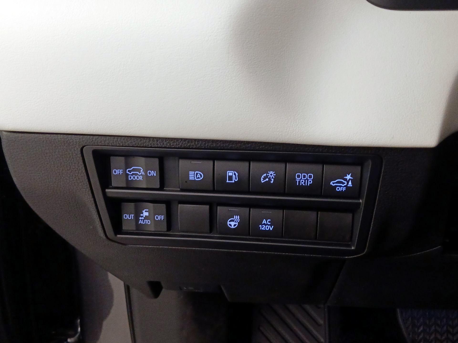 Thumbnail: 2024 Toyota Sequoia - 13