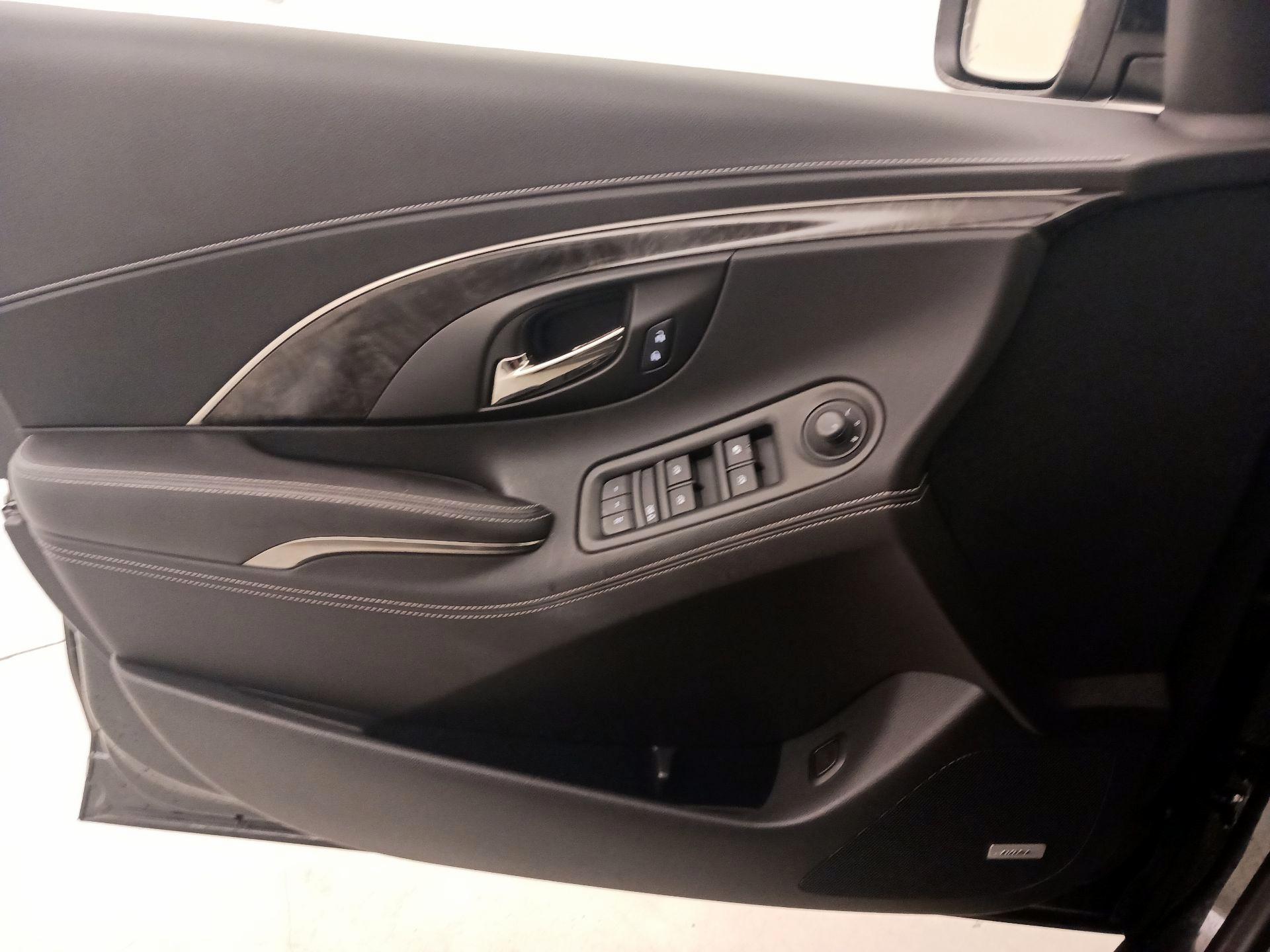 Thumbnail: 2014 Buick LaCrosse - 12