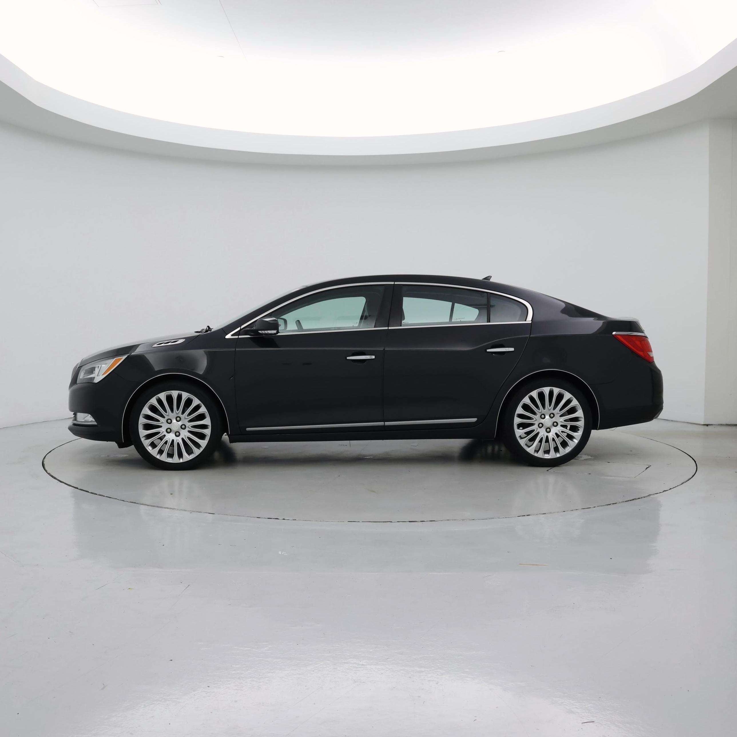 Thumbnail: 2014 Buick LaCrosse - 3