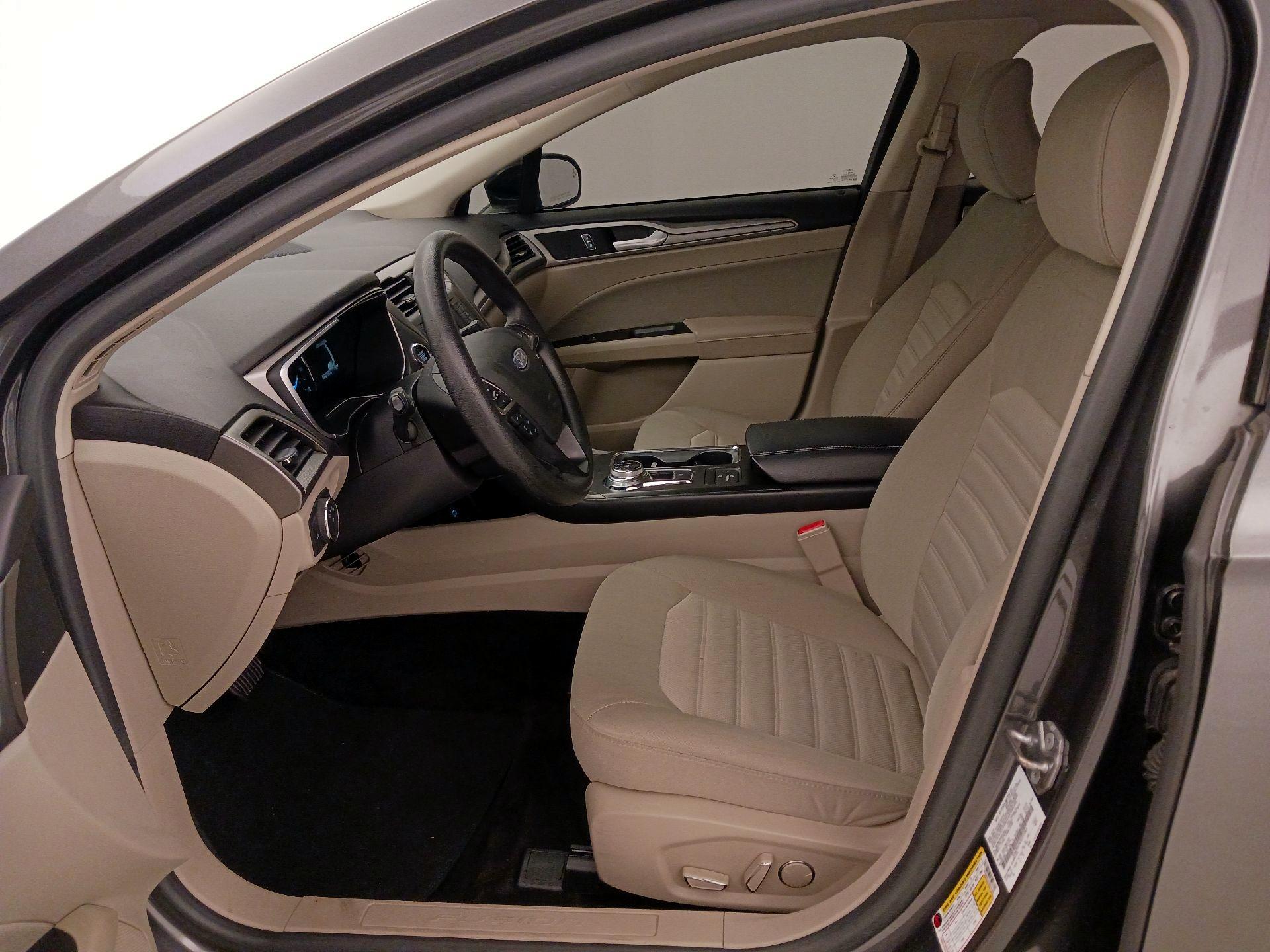 Thumbnail: 2018 Ford Fusion - 11