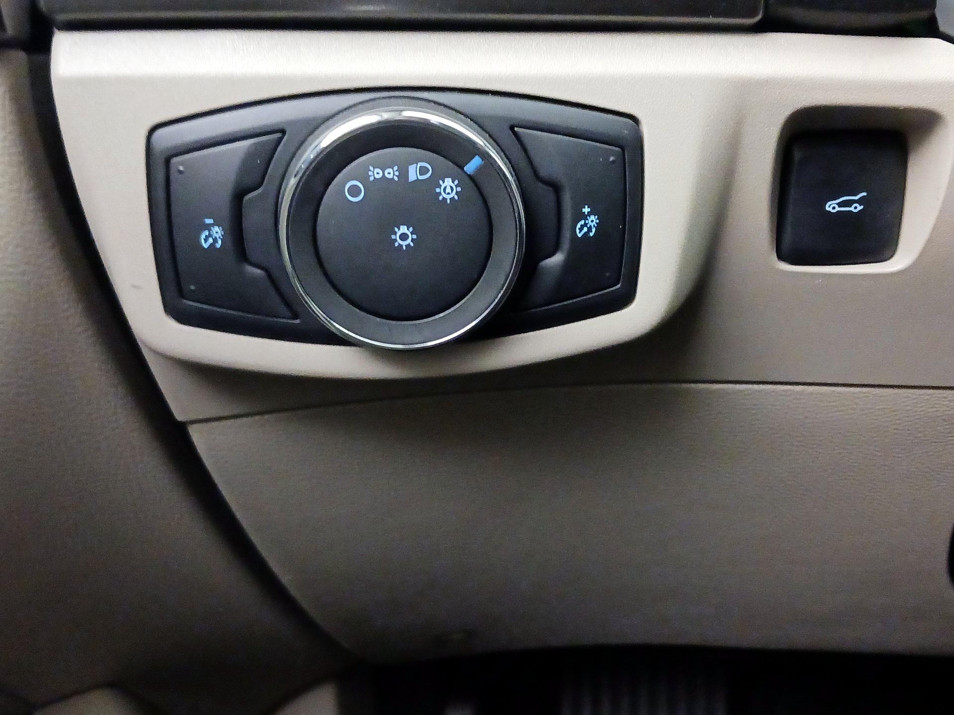 Thumbnail: 2018 Ford Fusion - 13