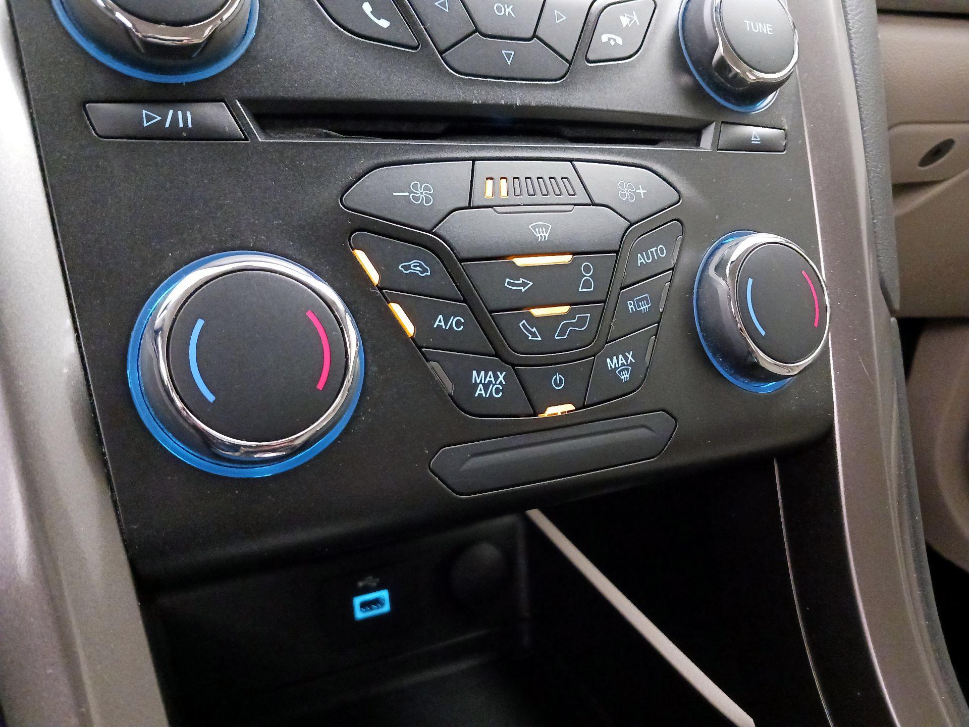 Thumbnail: 2018 Ford Fusion - 16