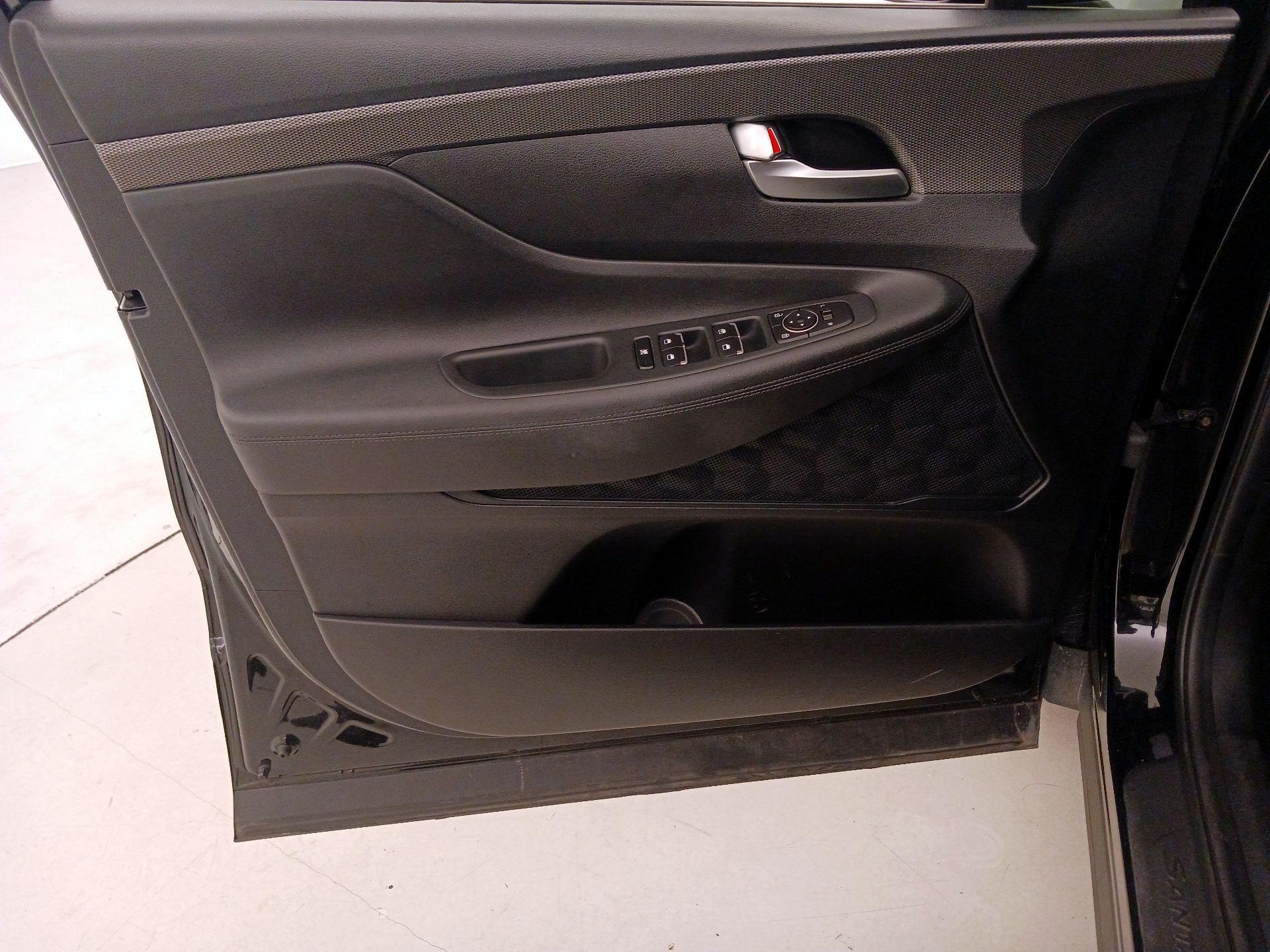 Thumbnail: 2020 Hyundai Santa Fe - 12