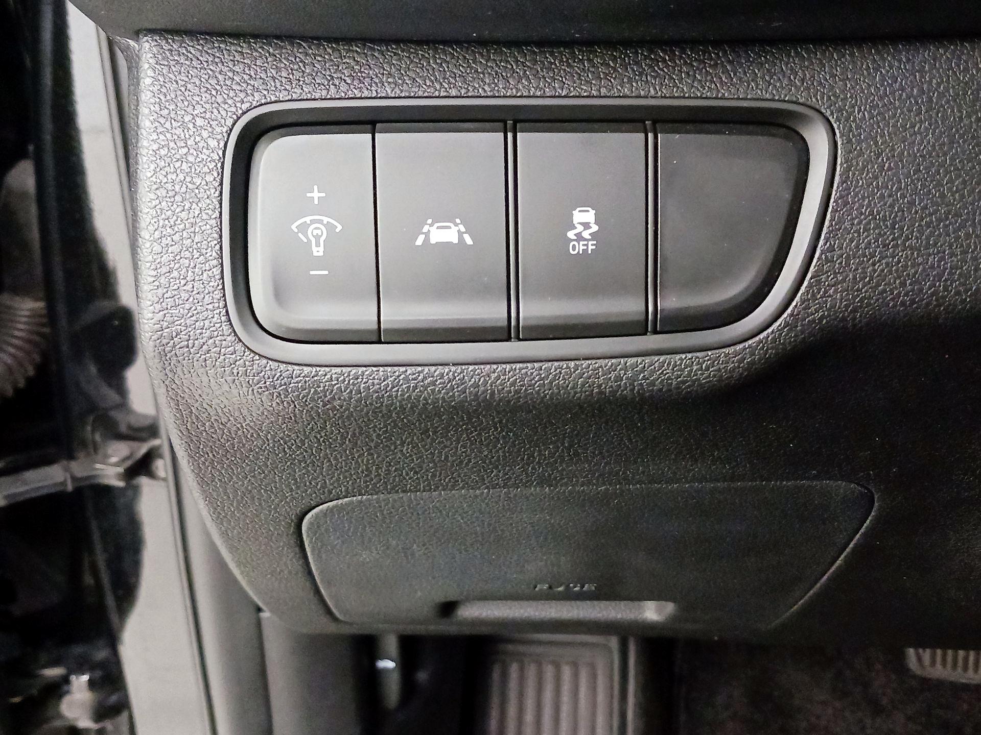 Thumbnail: 2020 Hyundai Santa Fe - 13