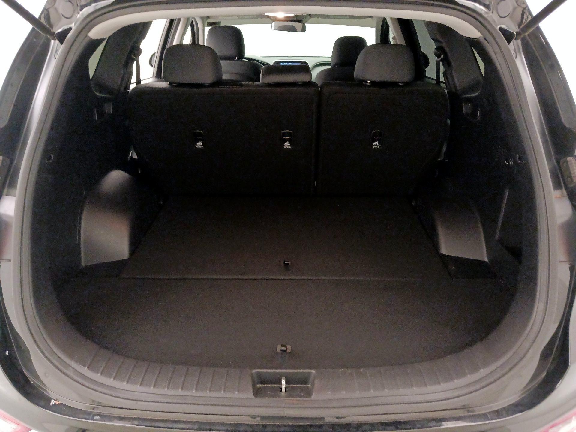 Thumbnail: 2020 Hyundai Santa Fe - 20