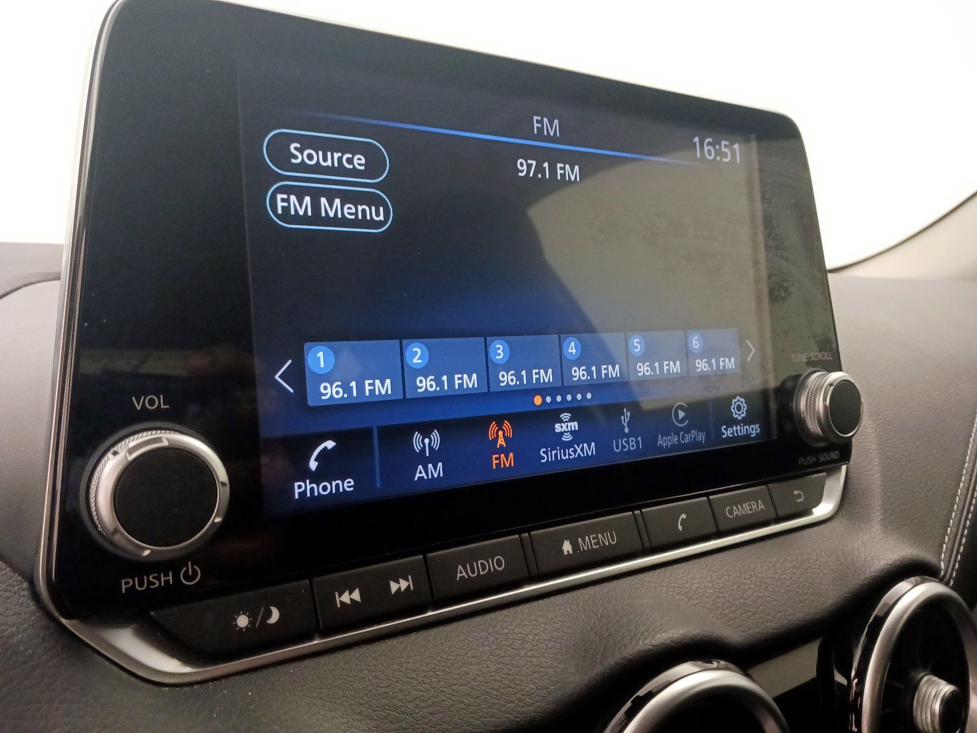 Thumbnail: 2021 Nissan Sentra - 15