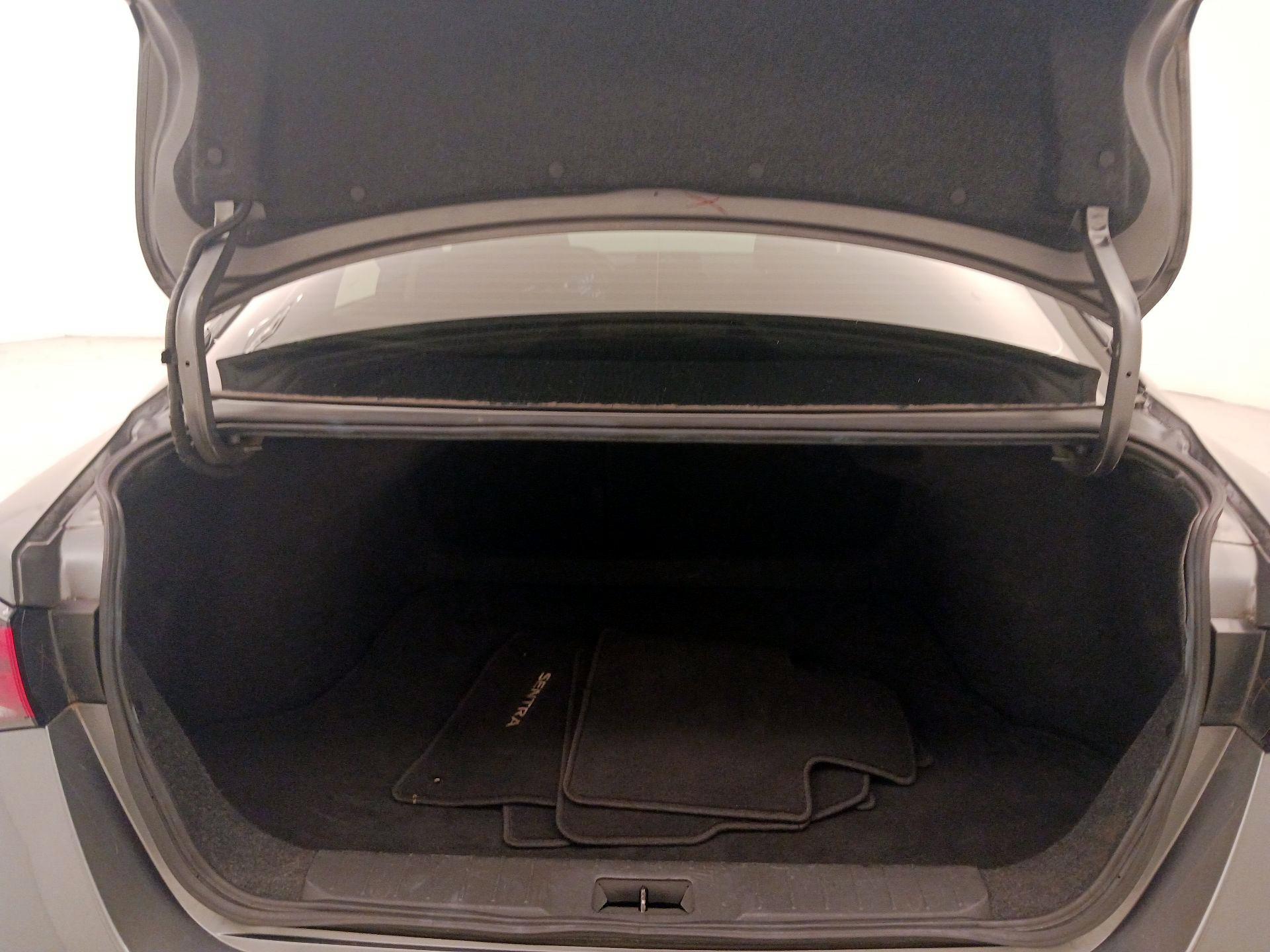 Thumbnail: 2021 Nissan Sentra - 20