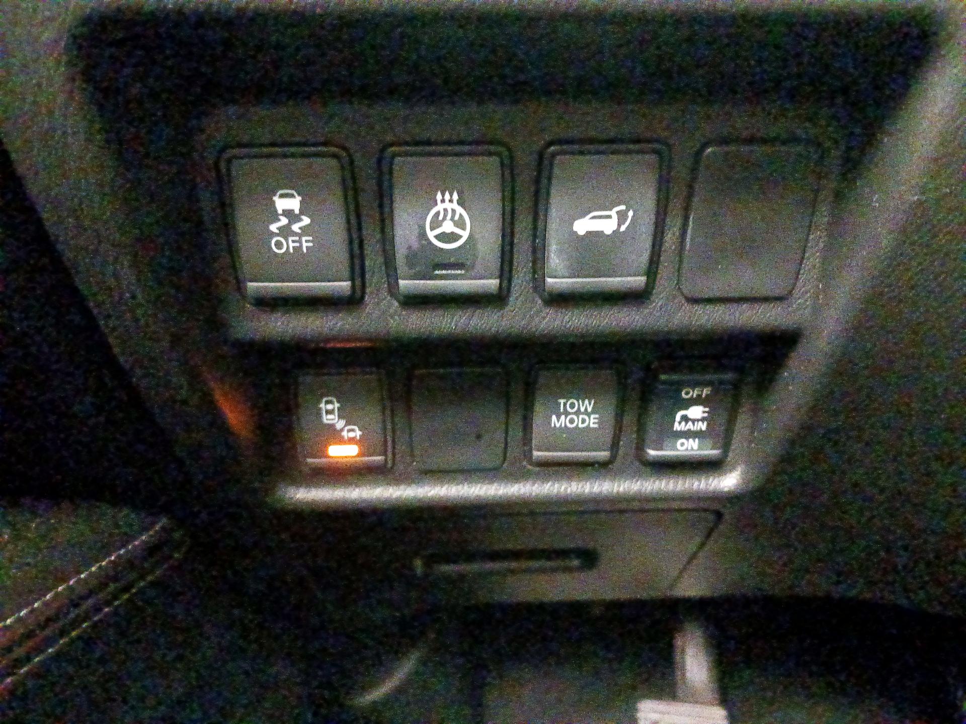 Thumbnail: 2018 Nissan Pathfinder - 13