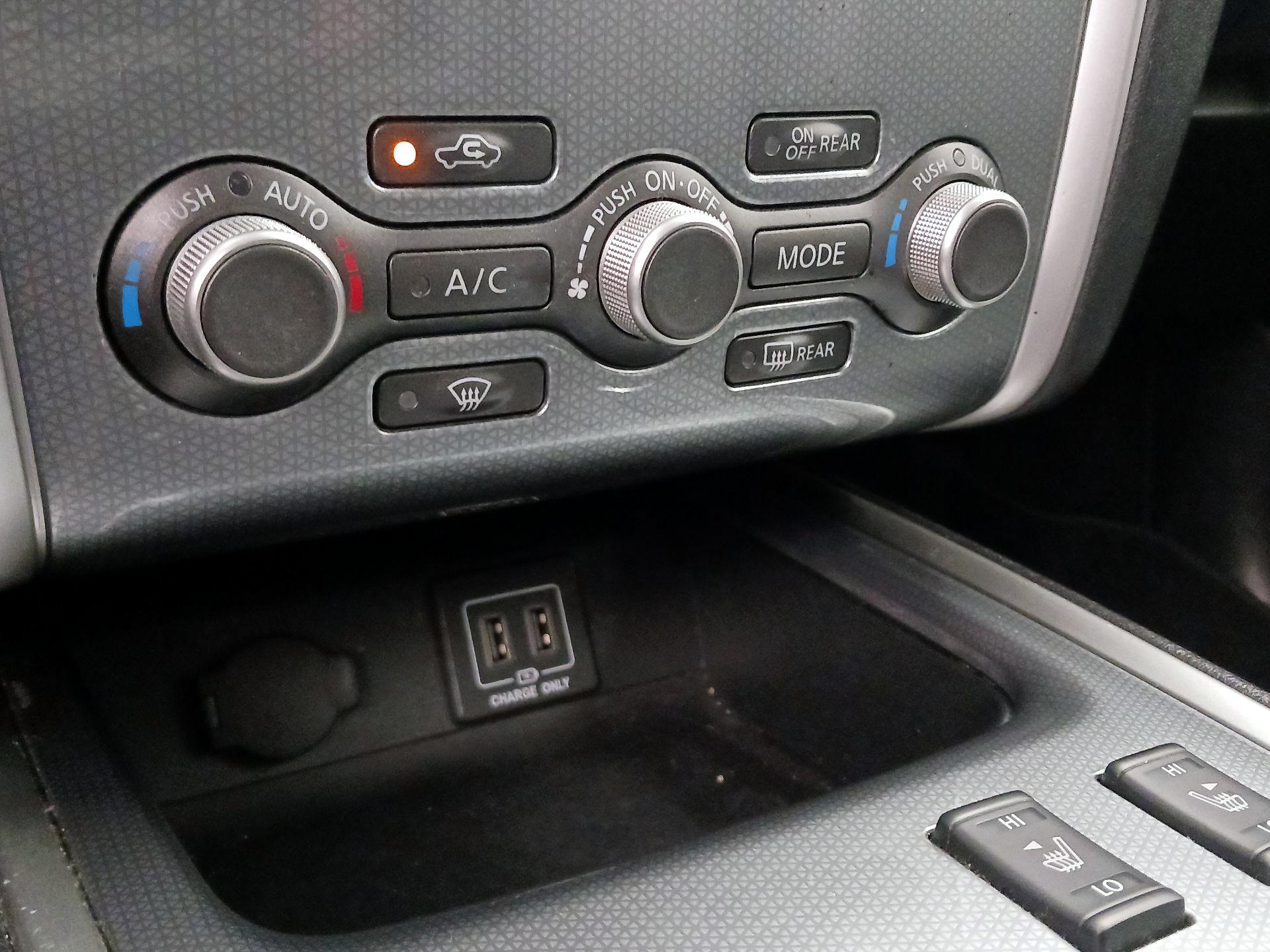 Thumbnail: 2018 Nissan Pathfinder - 17