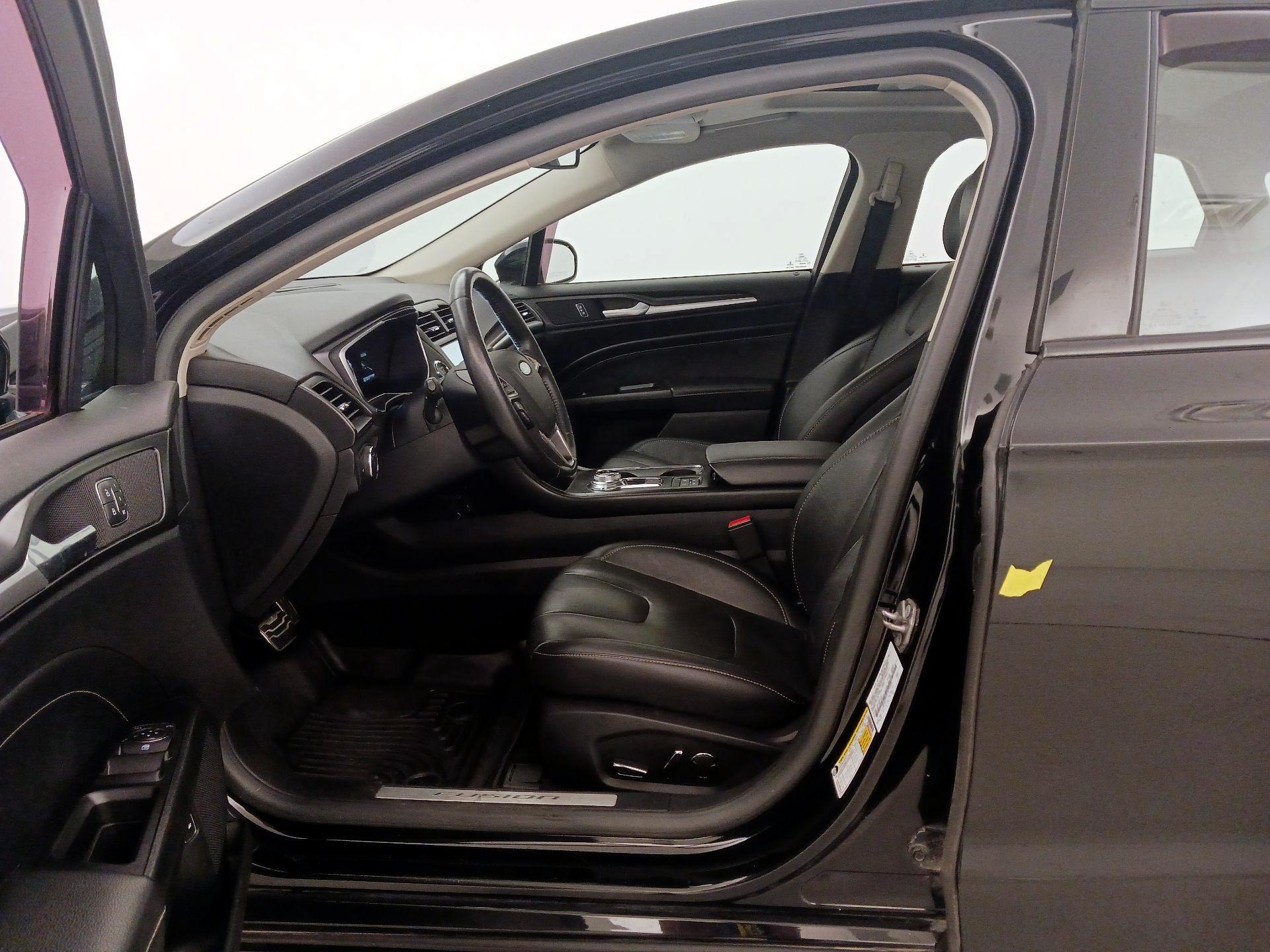 Thumbnail: 2018 Ford Fusion - 11