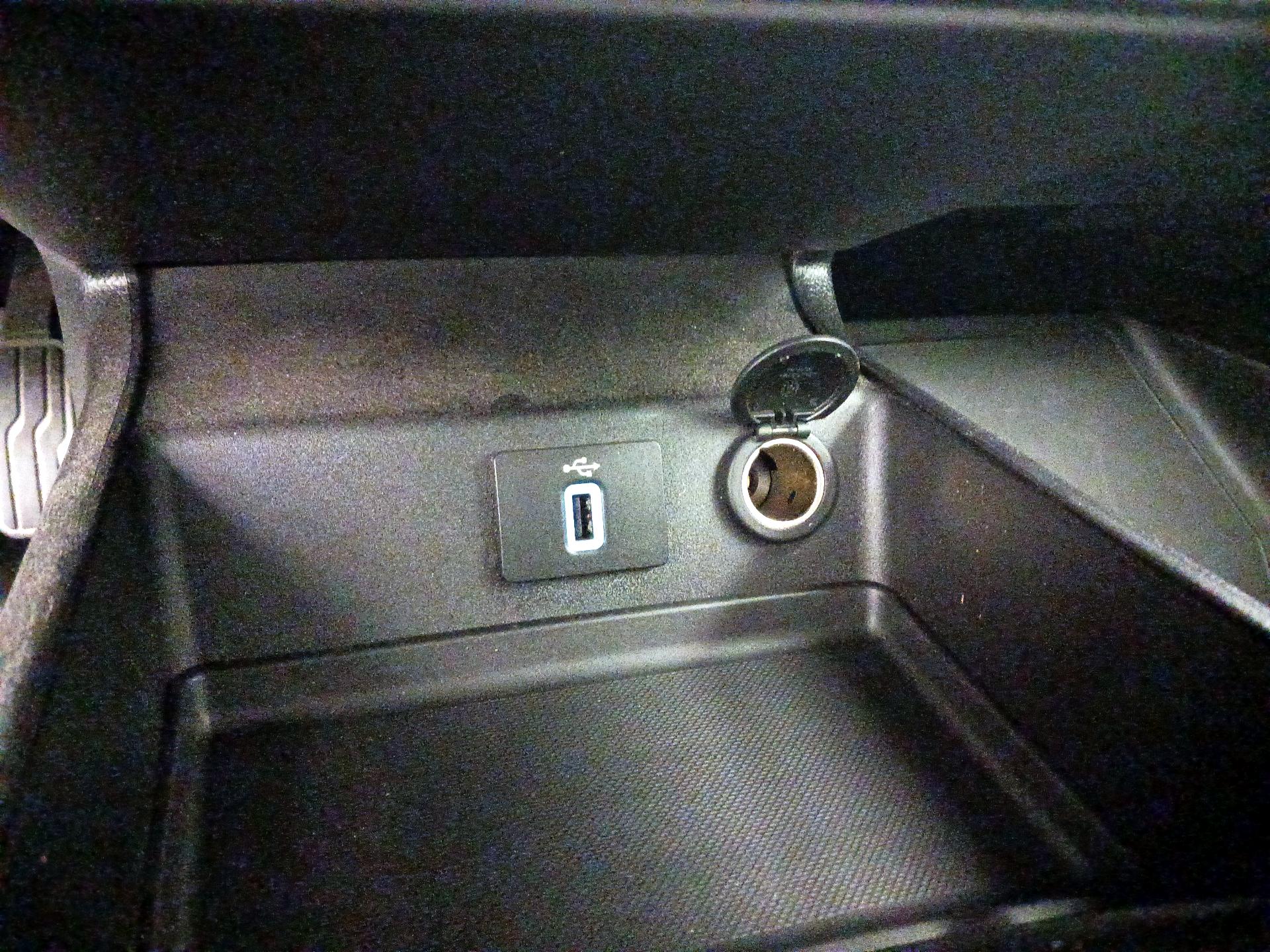 Thumbnail: 2018 Ford Fusion - 19