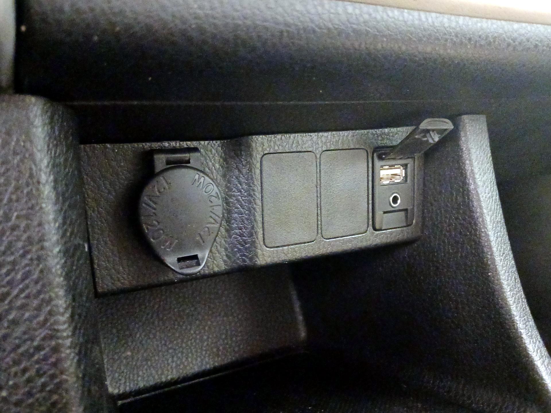 Thumbnail: 2017 Toyota Corolla - 18