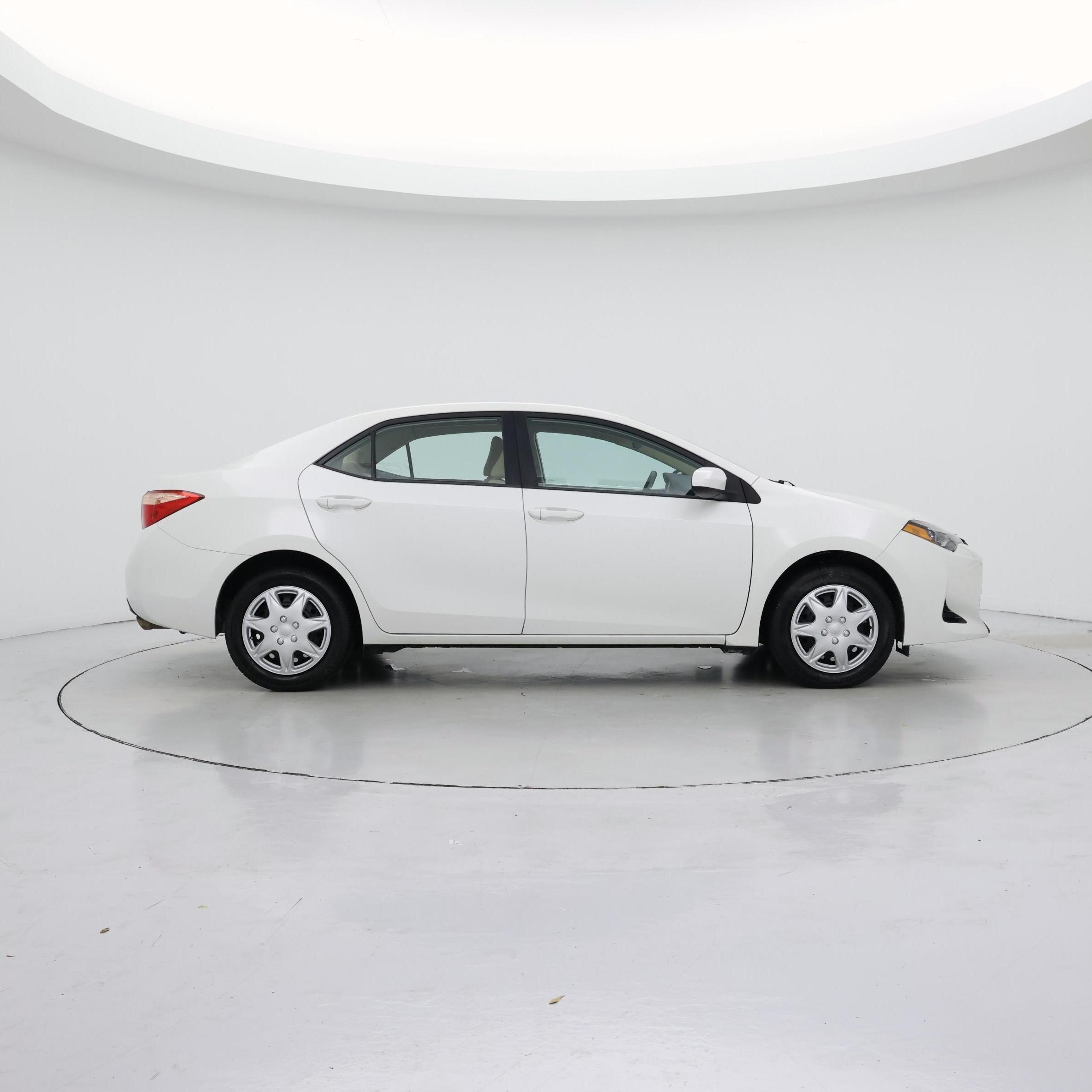 Thumbnail: 2017 Toyota Corolla - 7