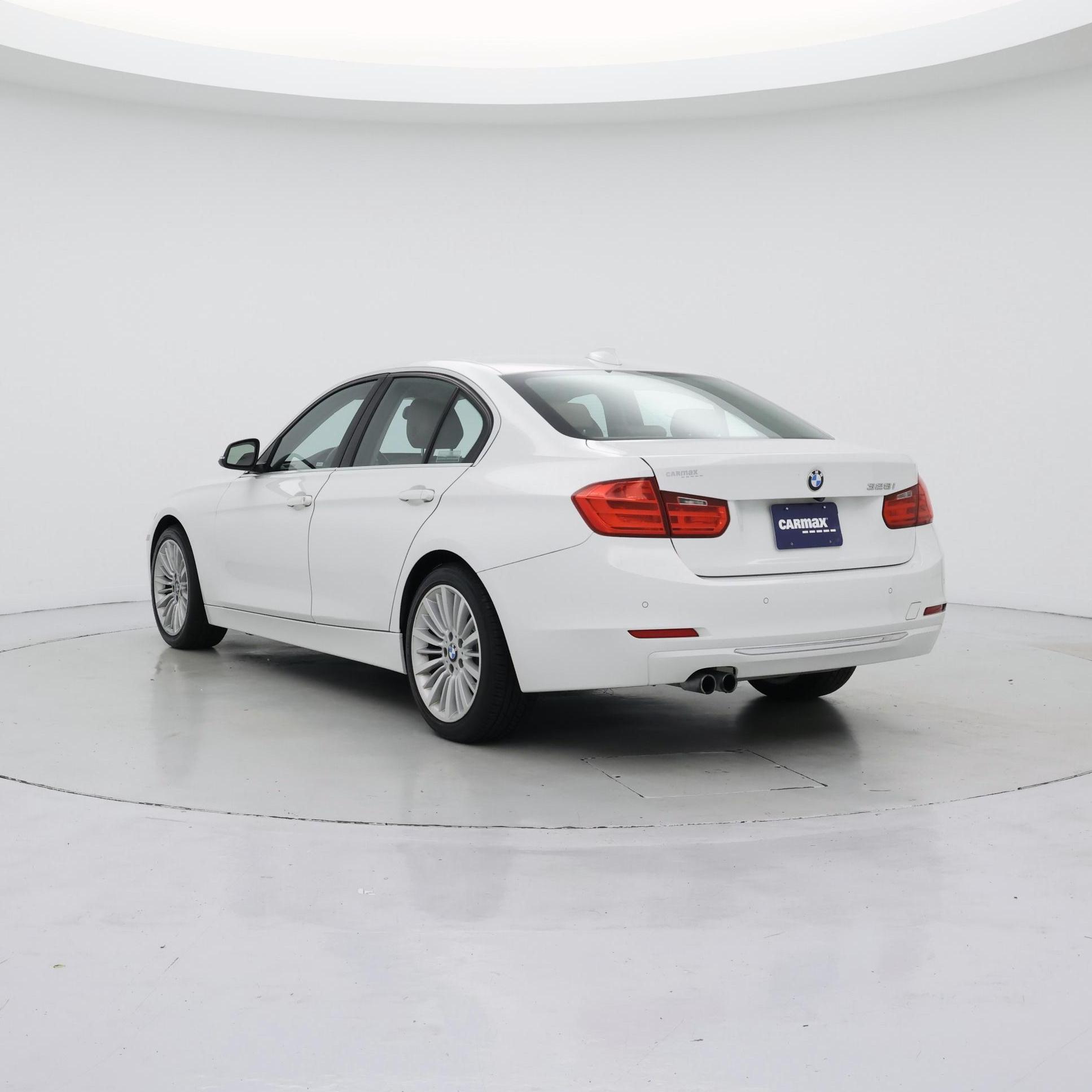 Thumbnail: 2015 BMW 3 Series - 2