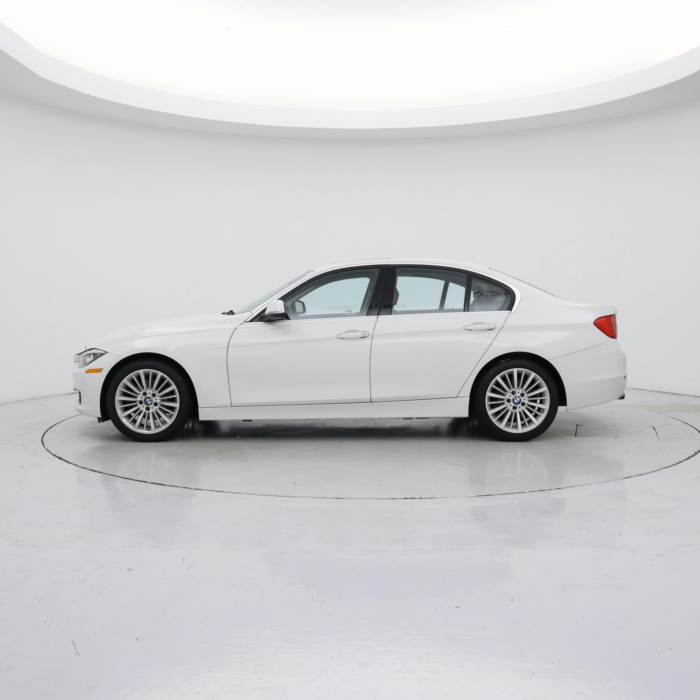 Thumbnail: 2015 BMW 3 Series - 3