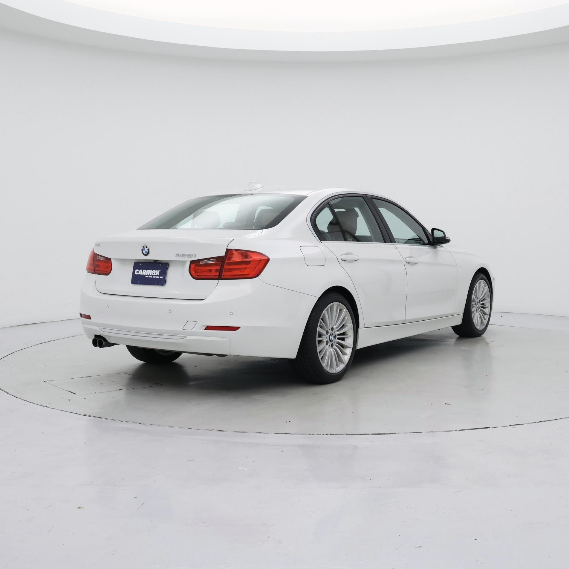 Thumbnail: 2015 BMW 3 Series - 8