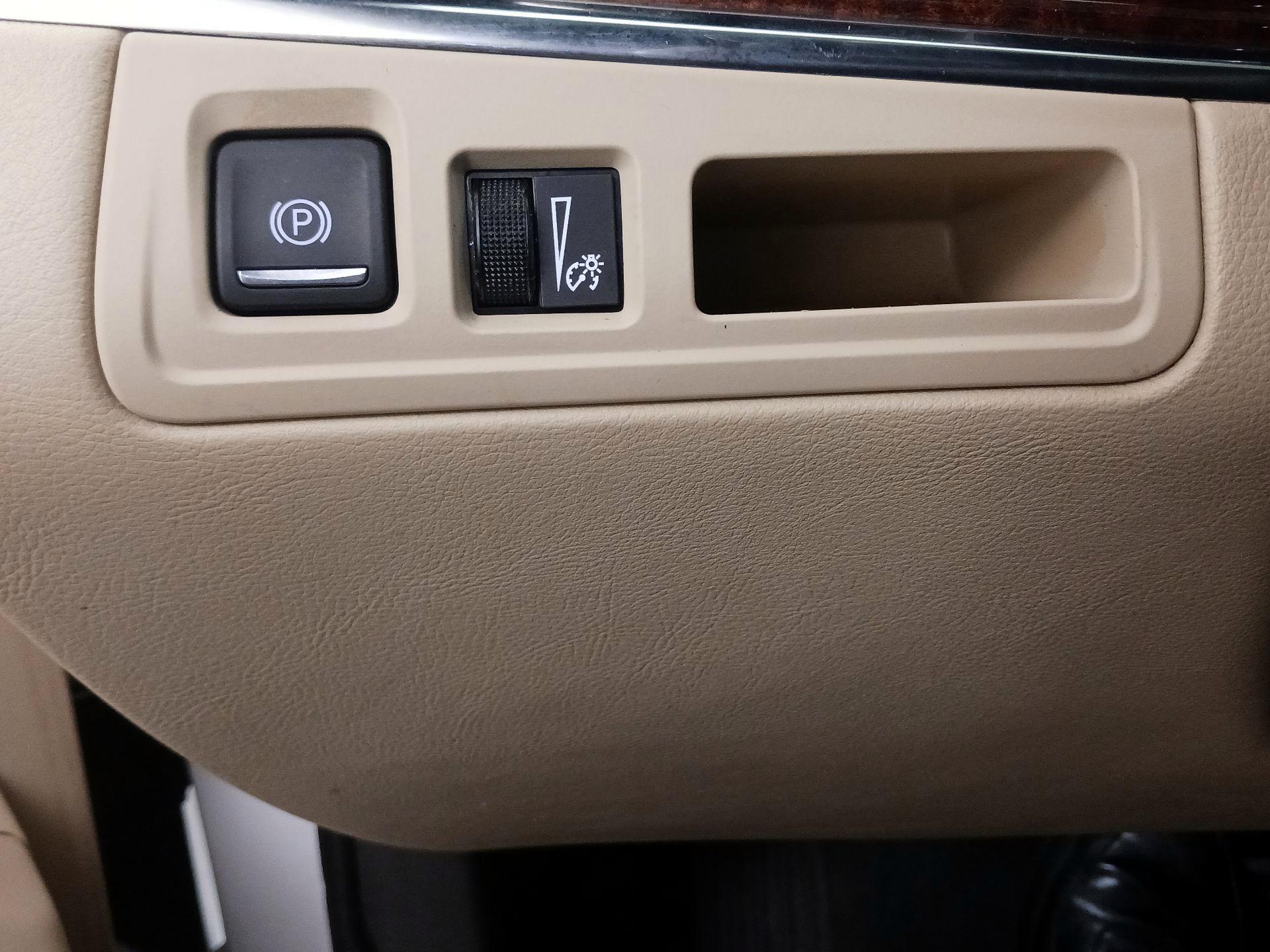 Thumbnail: 2017 Cadillac XT5 - 13