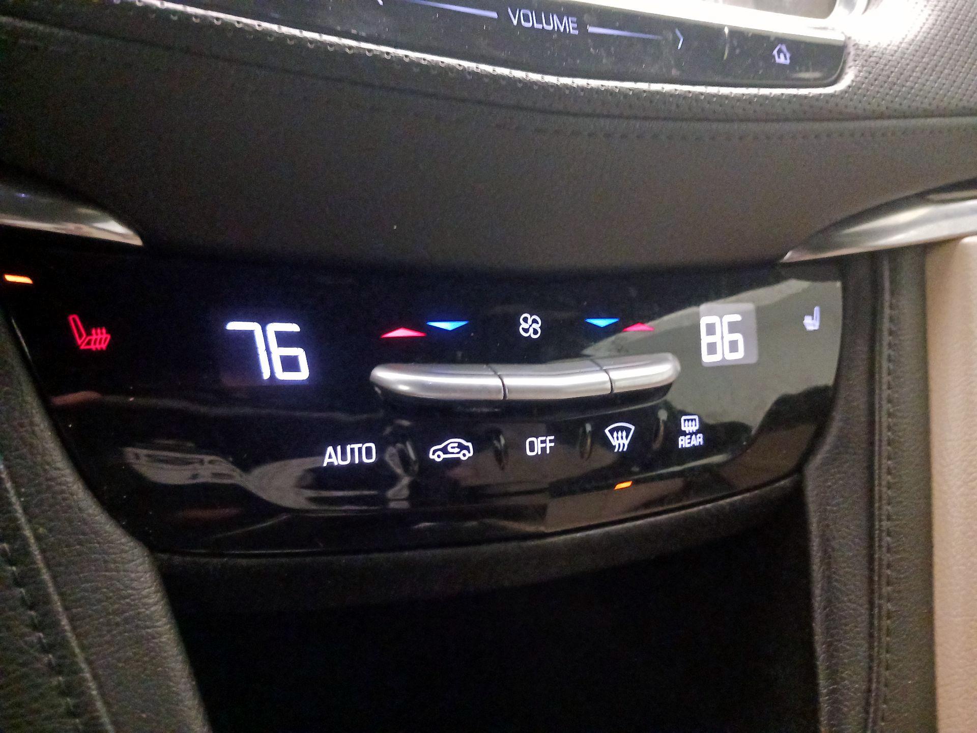 Thumbnail: 2017 Cadillac XT5 - 17