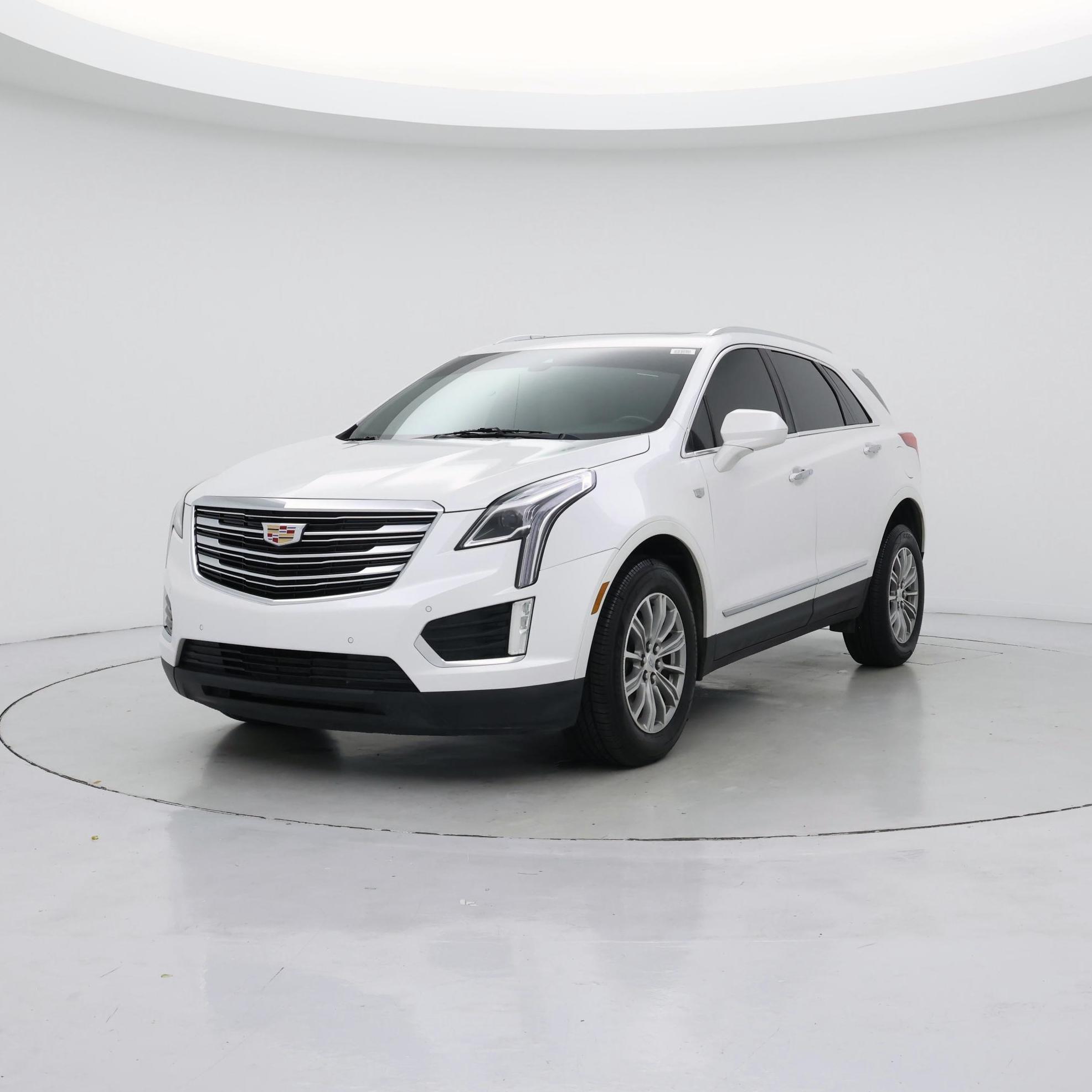 Thumbnail: 2017 Cadillac XT5 - 4