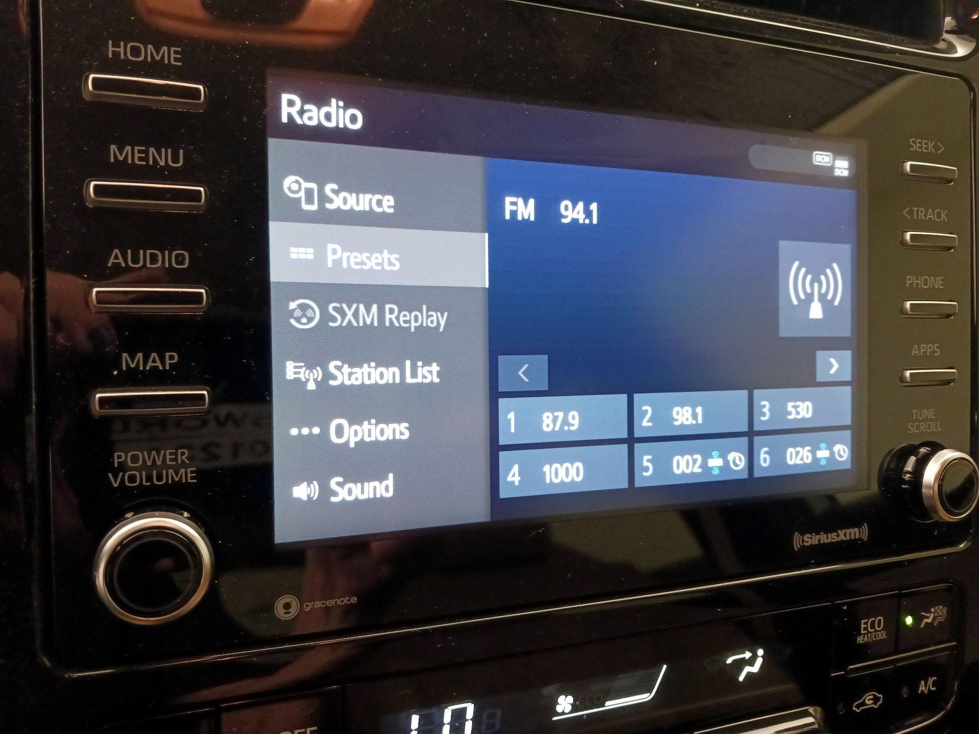 Thumbnail: 2022 Toyota Prius - 15