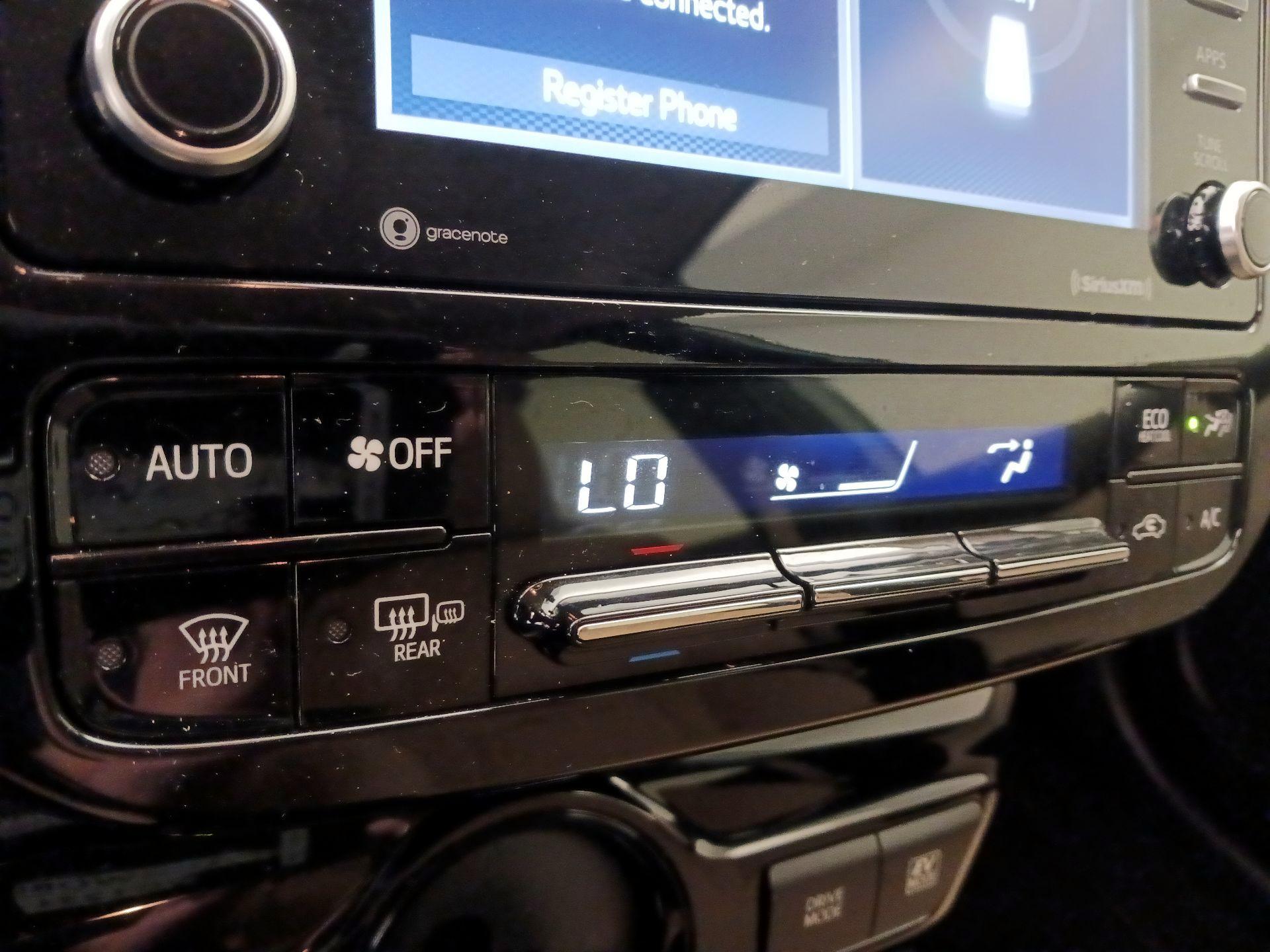 Thumbnail: 2022 Toyota Prius - 16