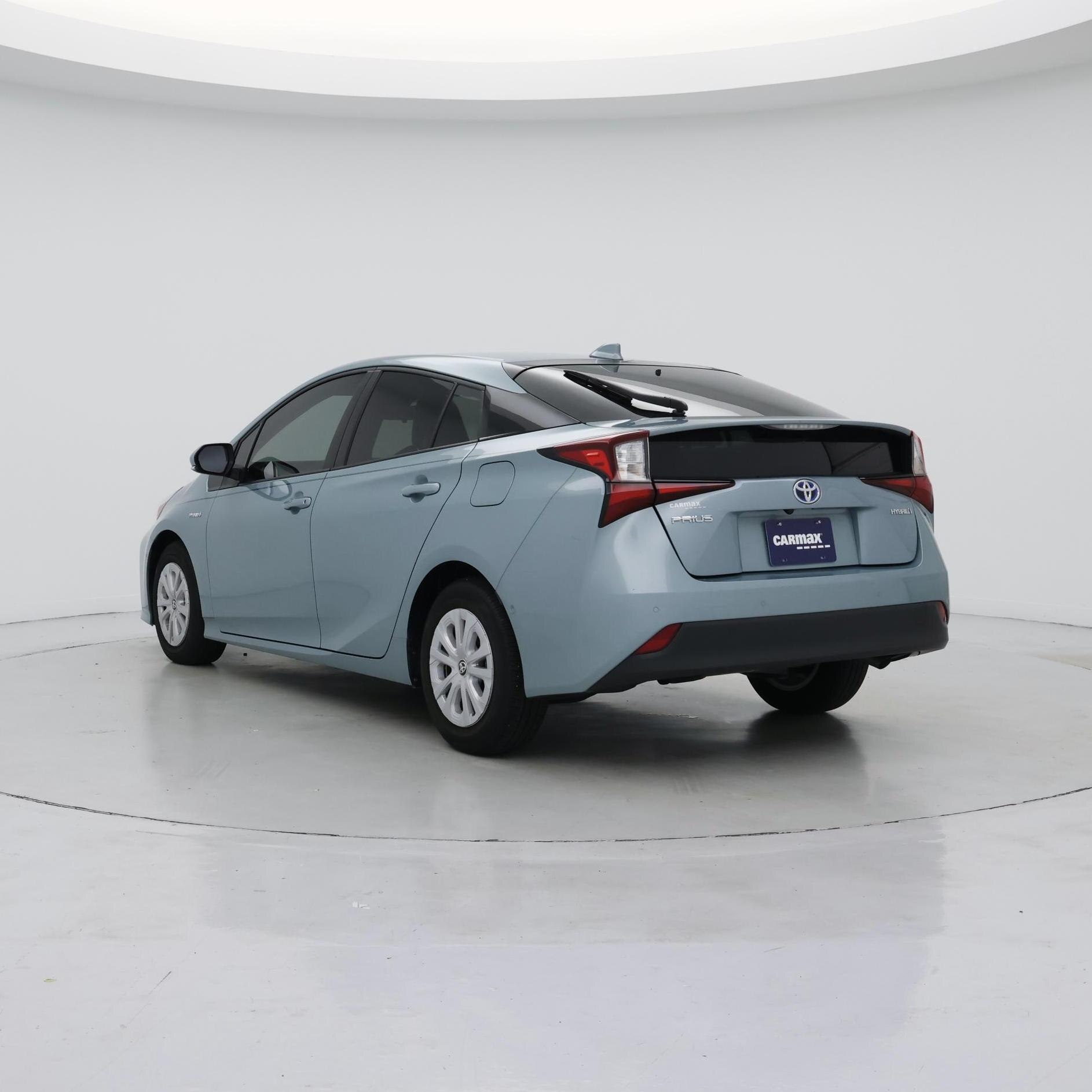 Thumbnail: 2022 Toyota Prius - 2