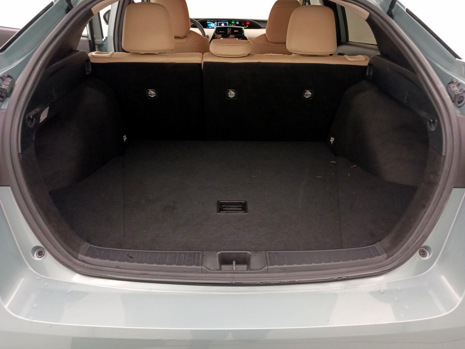 Thumbnail: 2022 Toyota Prius - 20