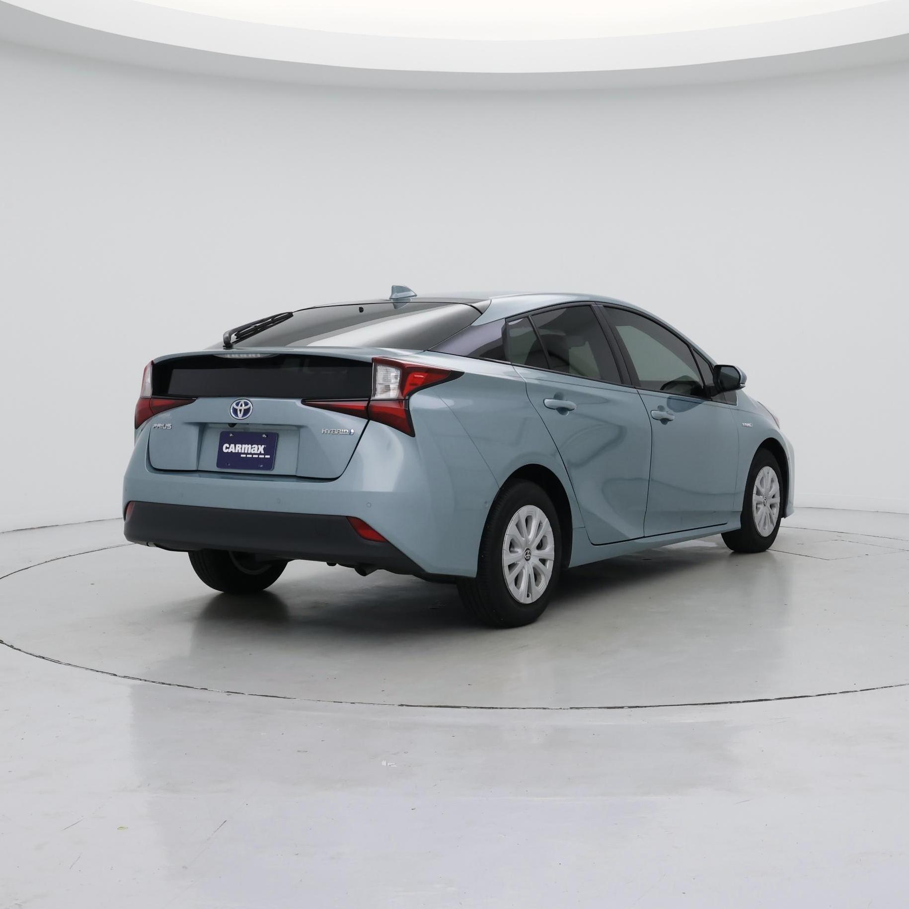 Thumbnail: 2022 Toyota Prius - 8
