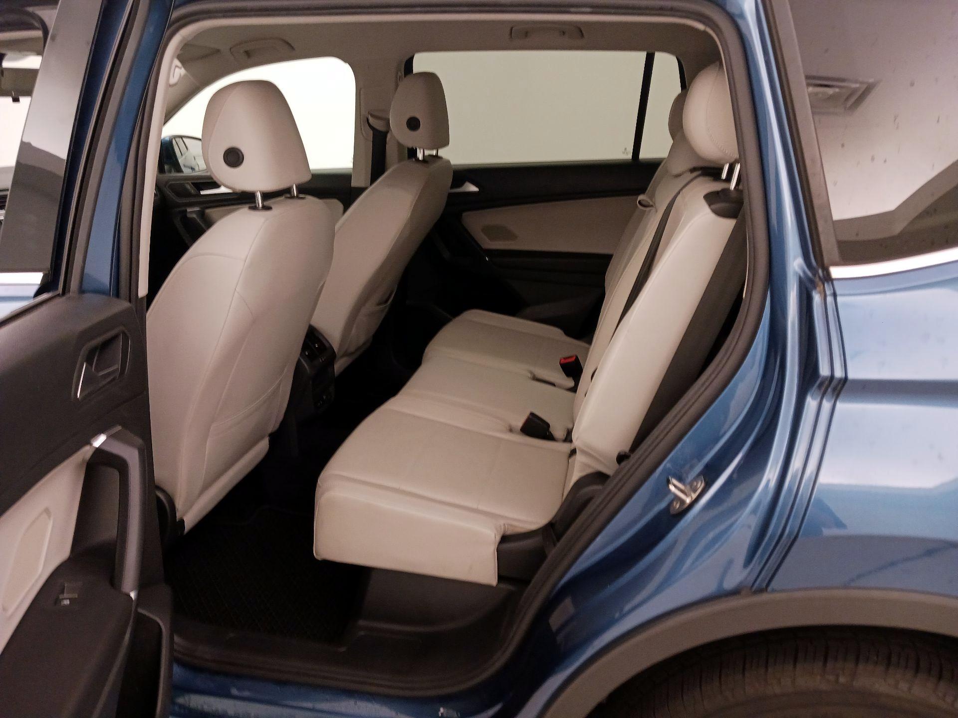 Thumbnail: 2020 Volkswagen Tiguan - 19