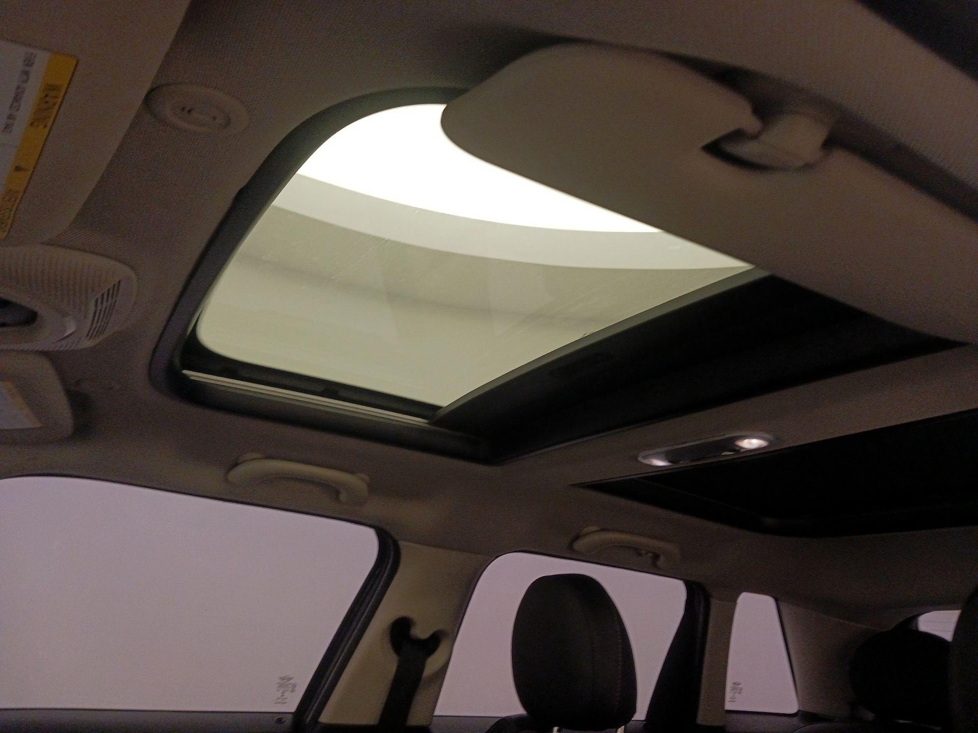 Thumbnail: 2018 MINI Cooper Hardtop - 20