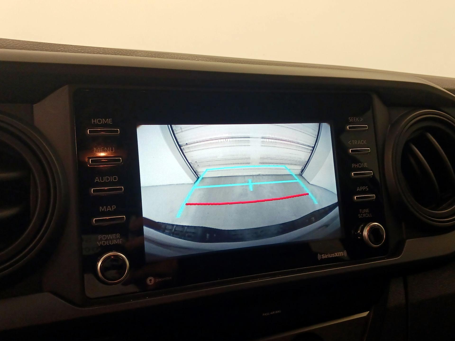 Thumbnail: 2021 Toyota Tacoma - 14