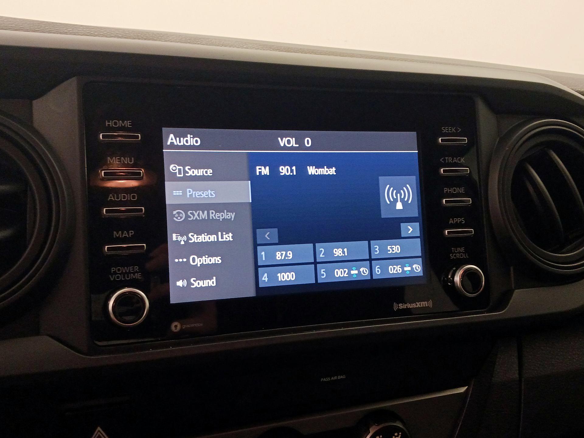 Thumbnail: 2021 Toyota Tacoma - 15